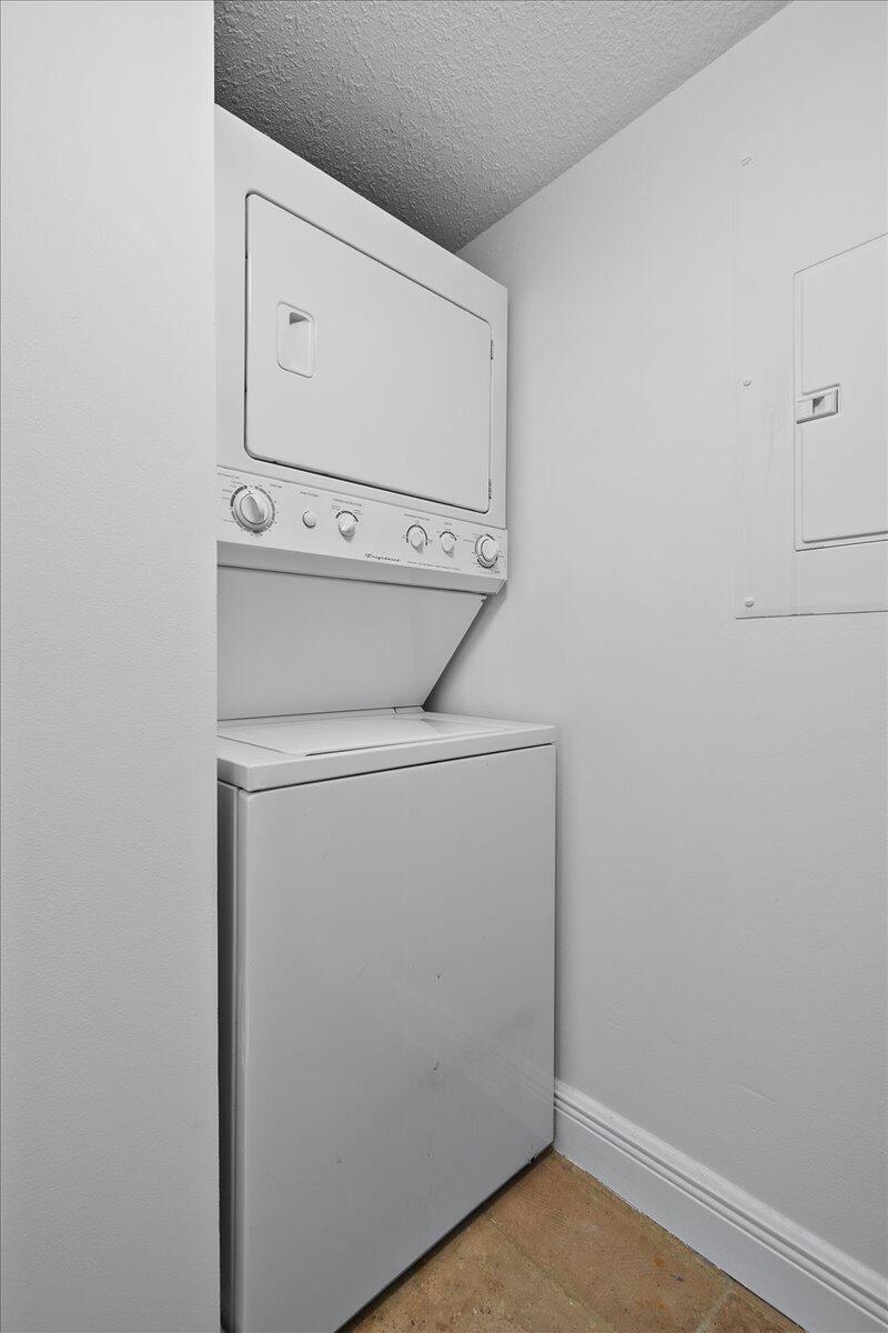 ATLANTIC VIEW BEACH CLUB - Residential Lease