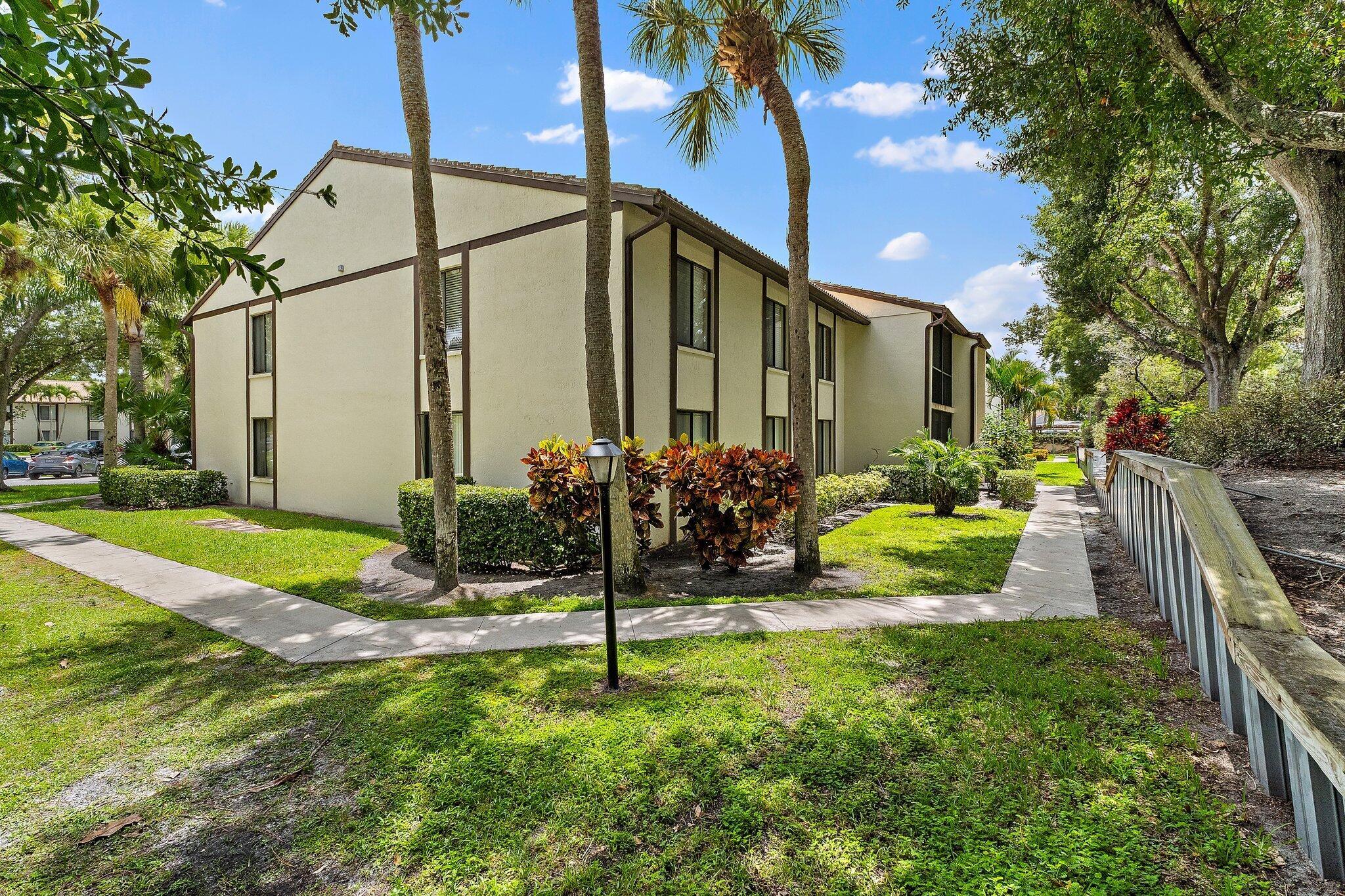 1995 SW Silver Pine Way 119-G2