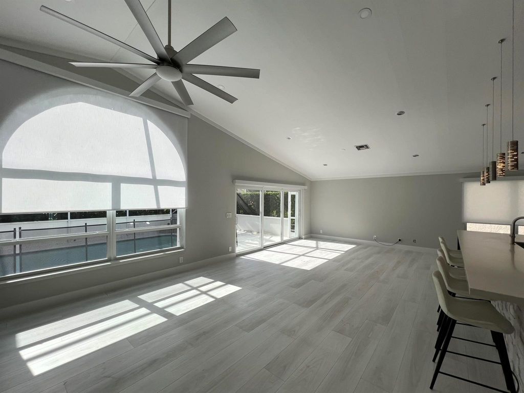 Photo of 1076 Siena Oaks Circle E, Palm Beach Gardens, FL 33410 (MLS # R11108811)