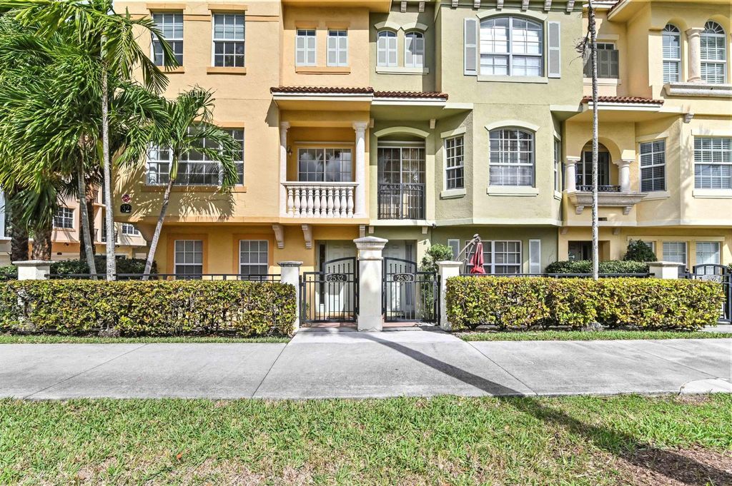 Photo of 2532 Gardens Parkway, Palm Beach Gardens, FL 33410 (MLS # R10959442)