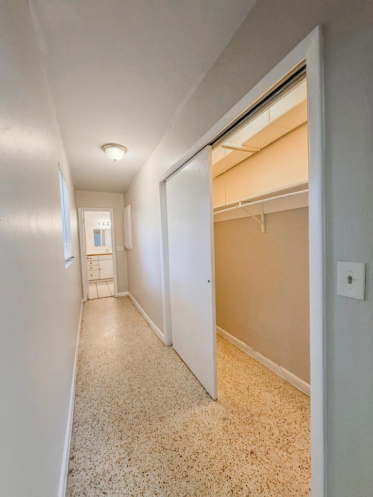 MODEL LAND CO - Residential Lease