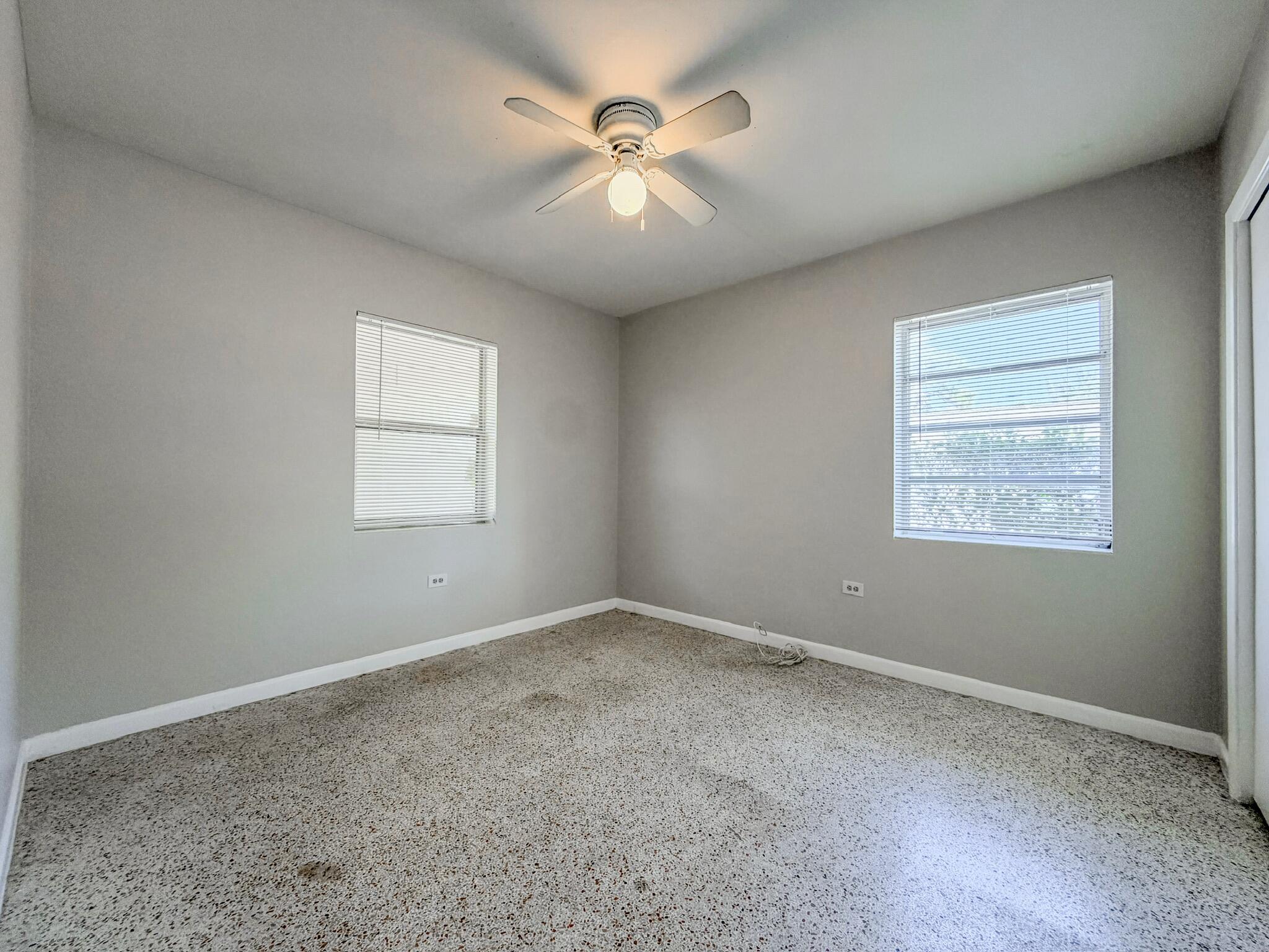 MODEL LAND CO - Residential Lease