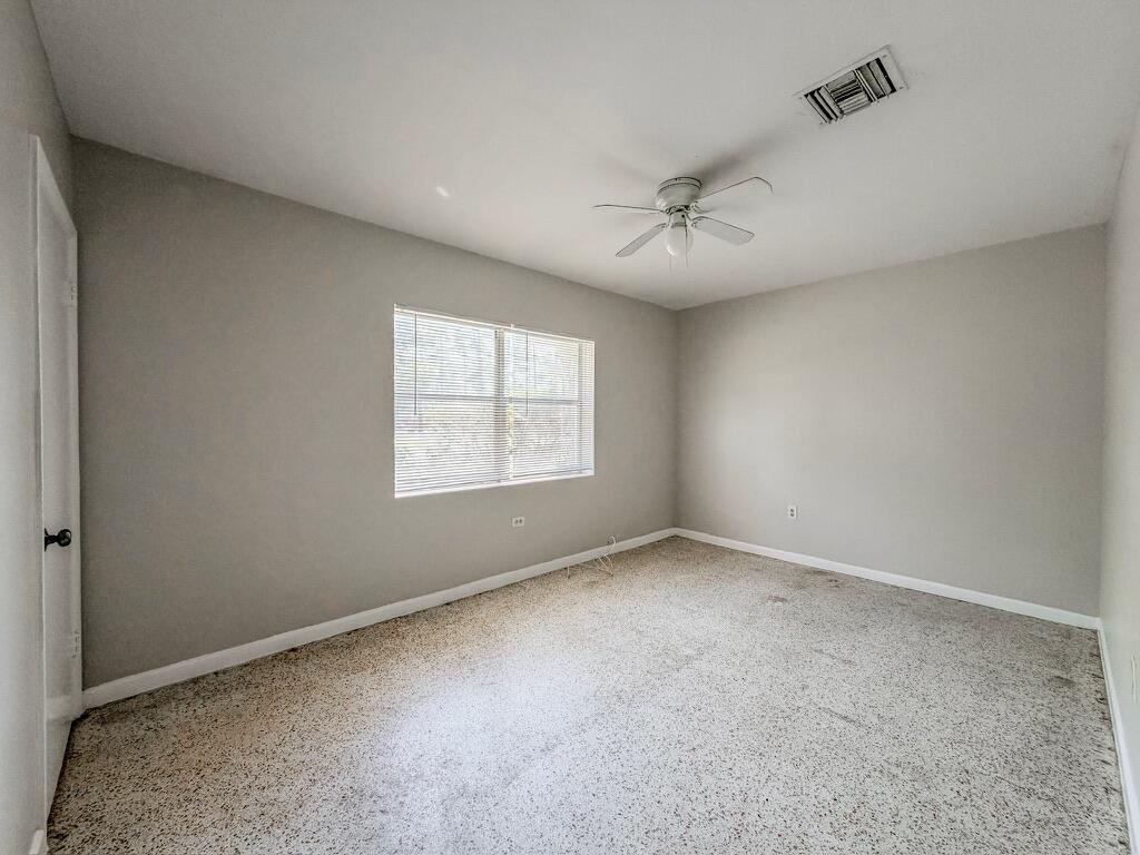 MODEL LAND CO - Residential Lease