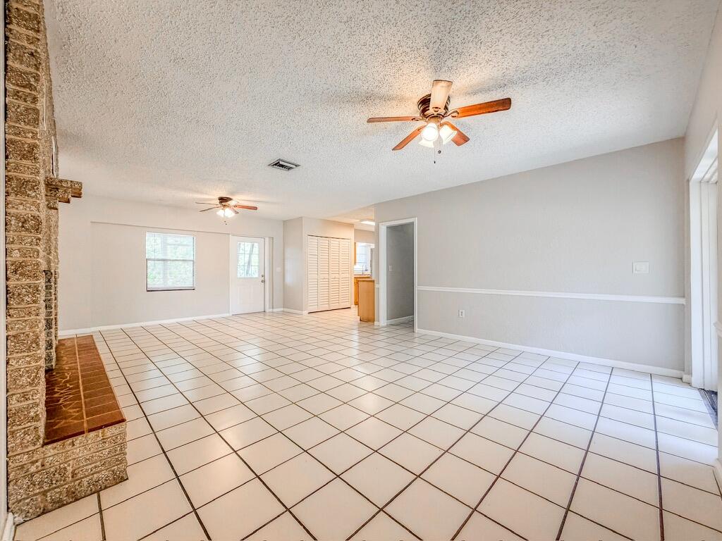 MODEL LAND CO - Residential Lease