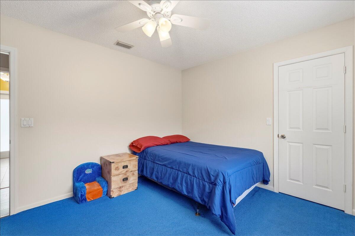 WINSTON PARK - Residential