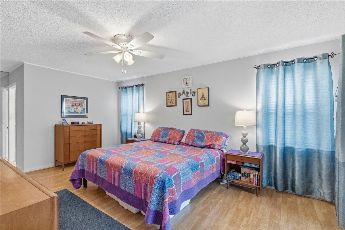 WINSTON PARK - Residential