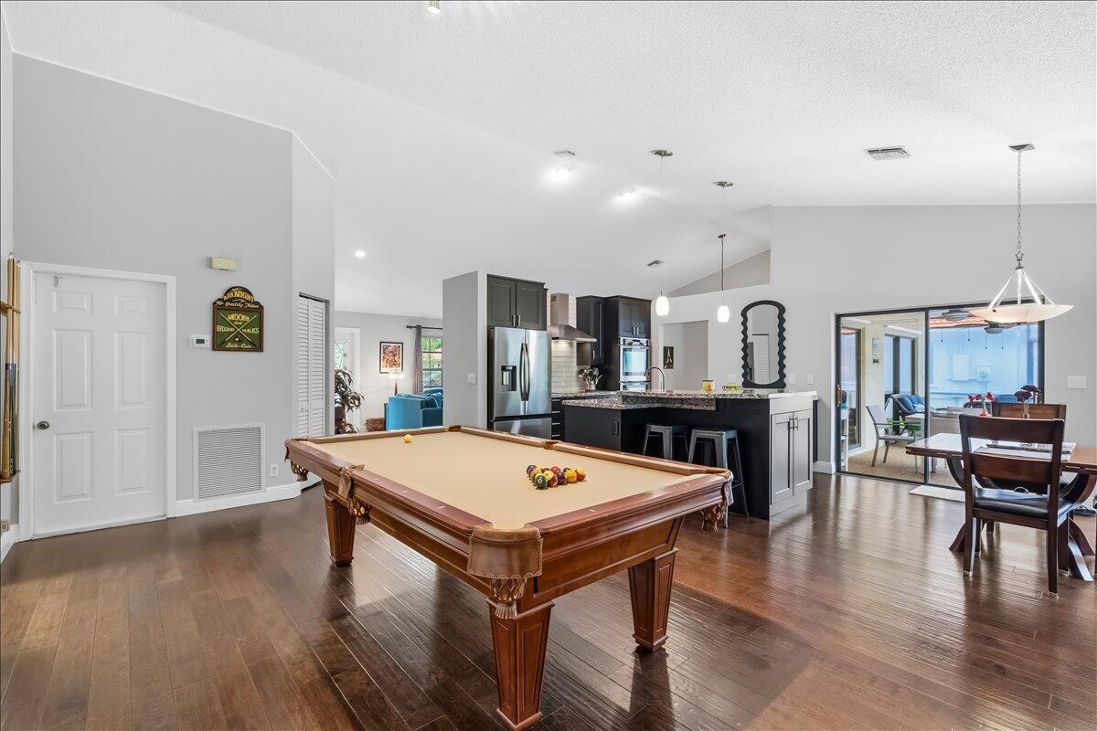 WINSTON PARK - Residential