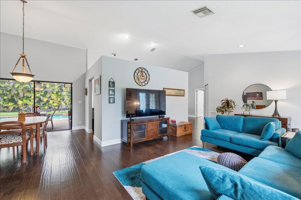 WINSTON PARK - Residential