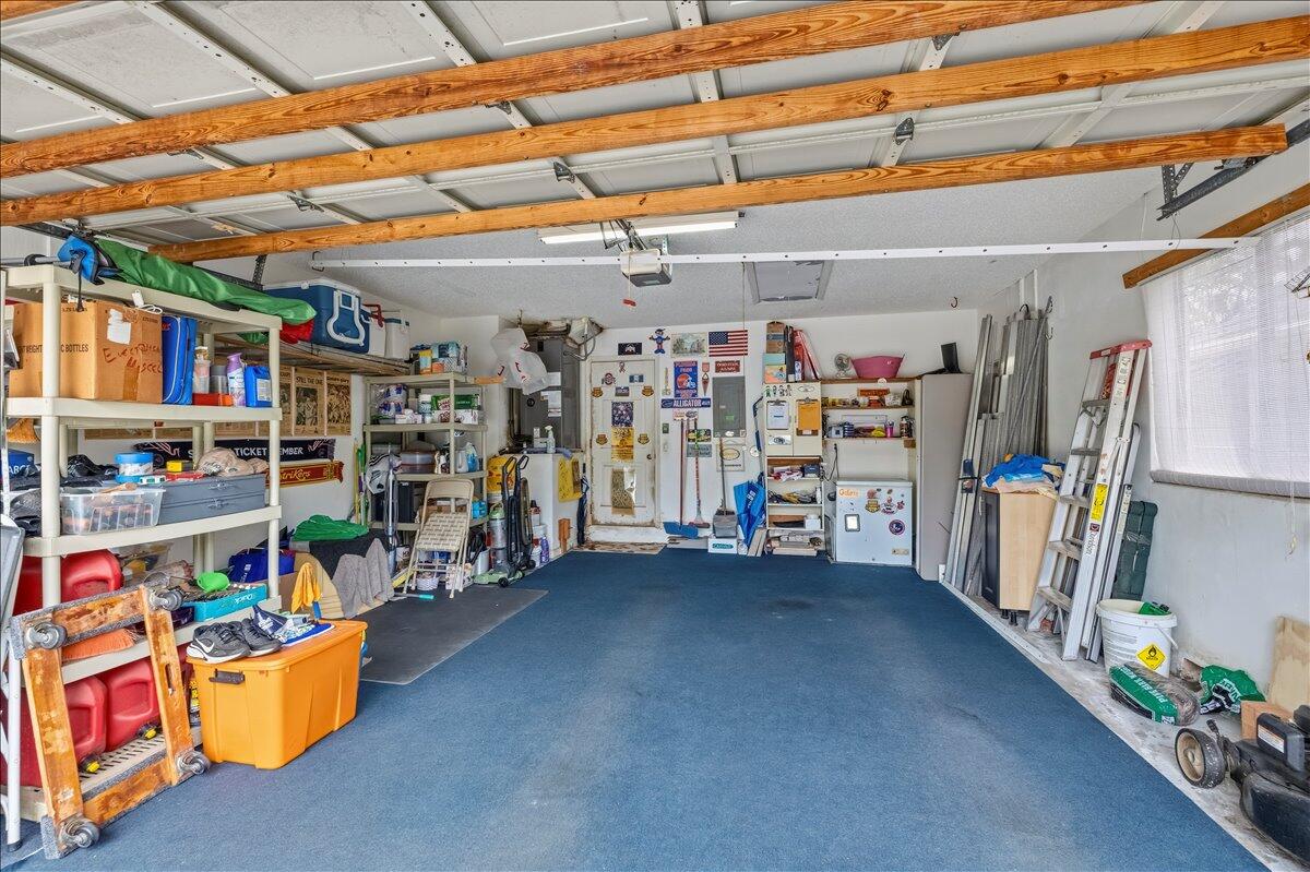 WINSTON PARK - Residential