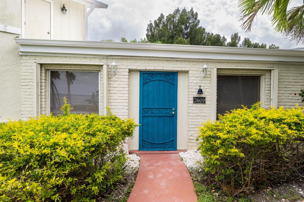 Photo of 3609 S Indian River Drive, Fort Pierce, FL 34982 (MLS # R11003321)