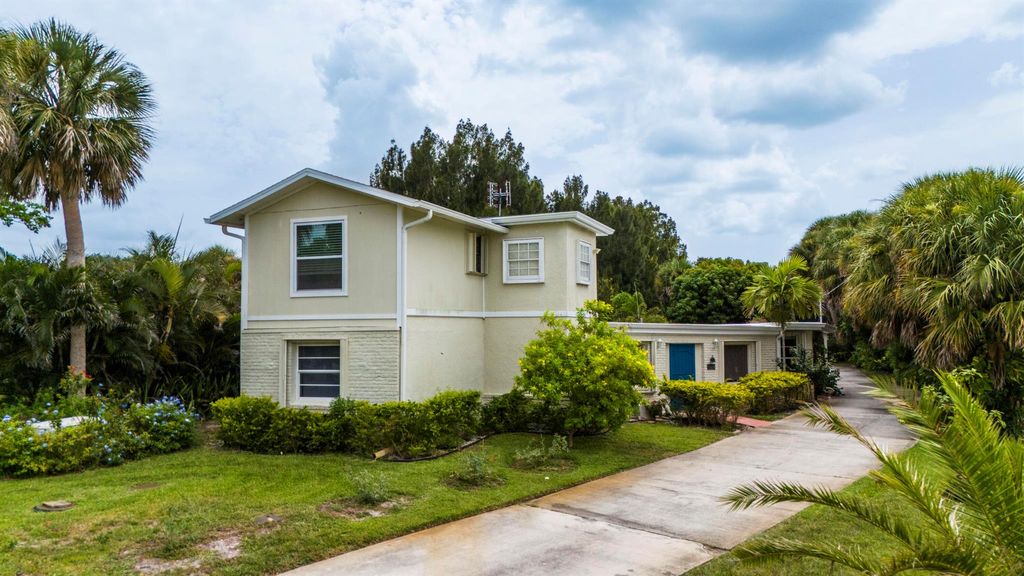 Photo of 3609 S Indian River Drive, Fort Pierce, FL 34982 (MLS # R11003321)