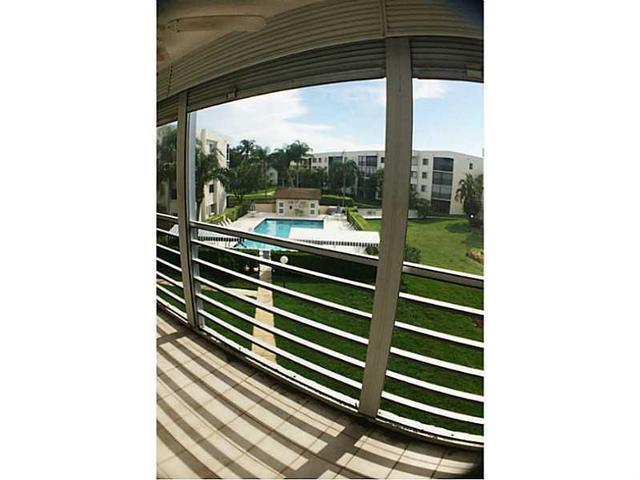 POINCIANA LAKES CONDO - Residential