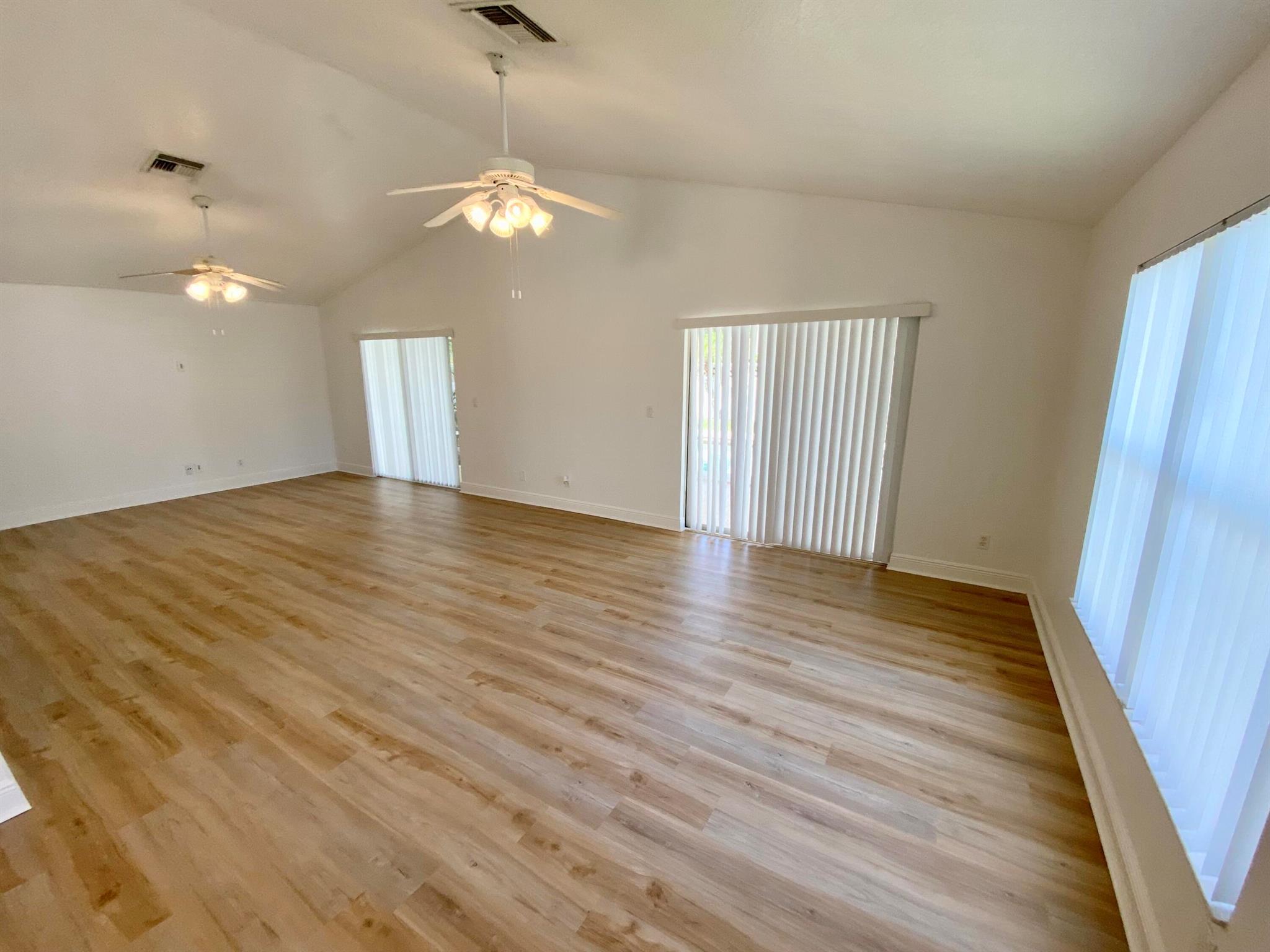 103 Pennock Landing Circle