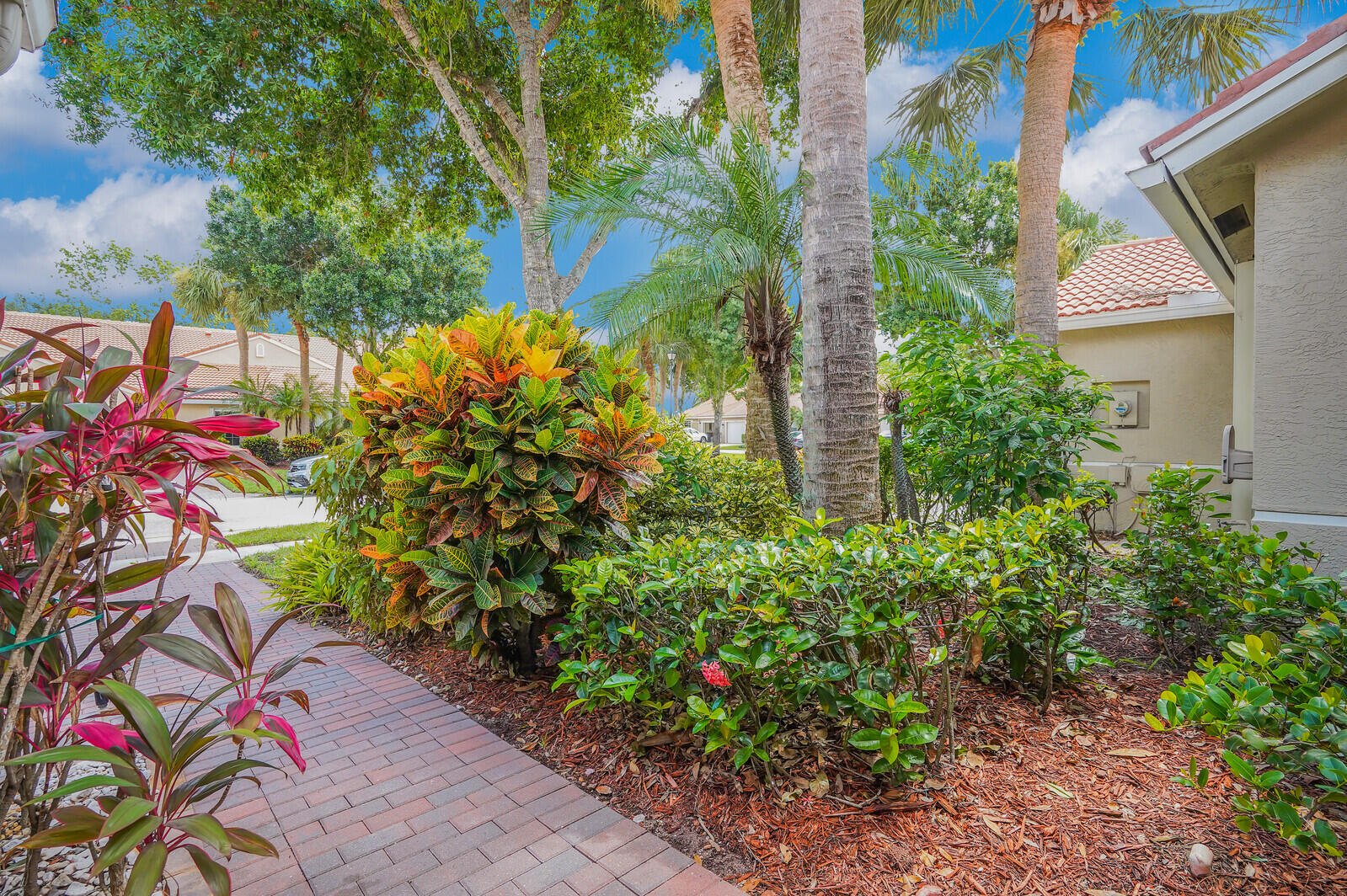5062 Toscana Trail N