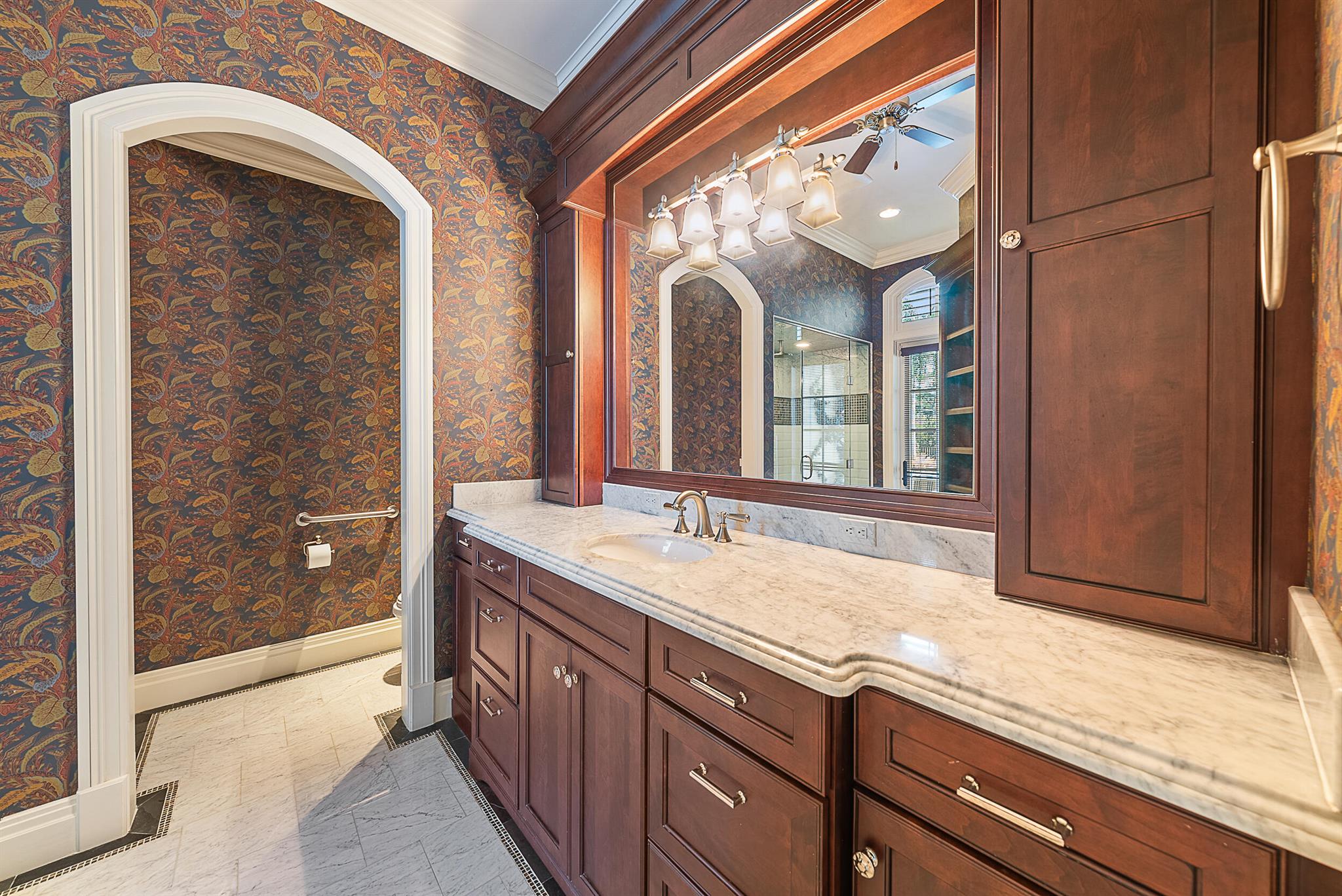 Jupiter Hills Village - Residential