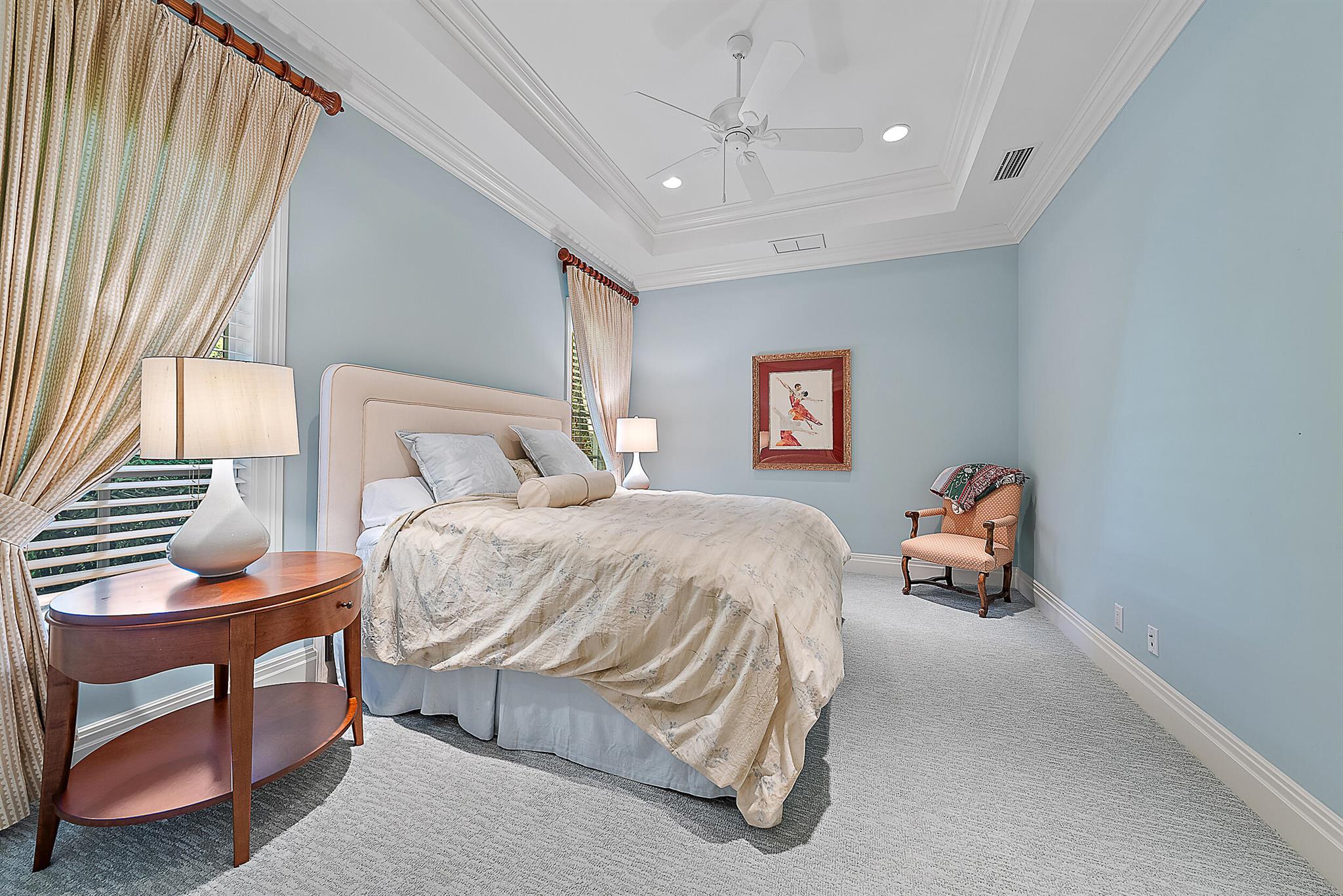 Jupiter Hills Village - Residential