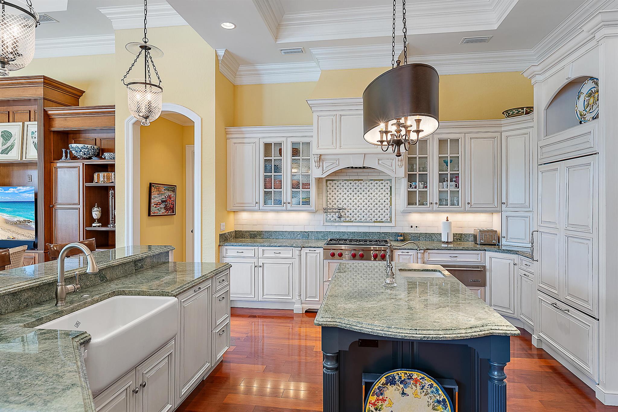 Jupiter Hills Village - Residential