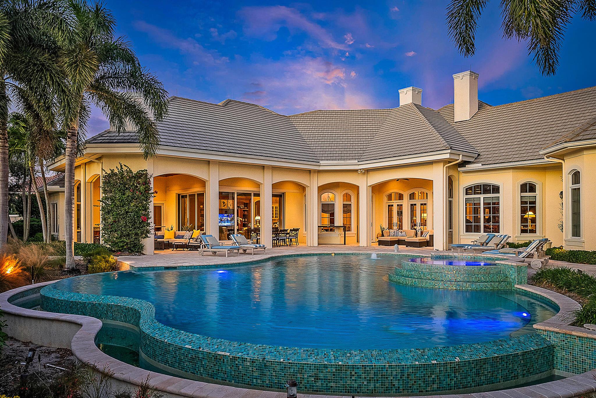 Jupiter Hills Village - Residential