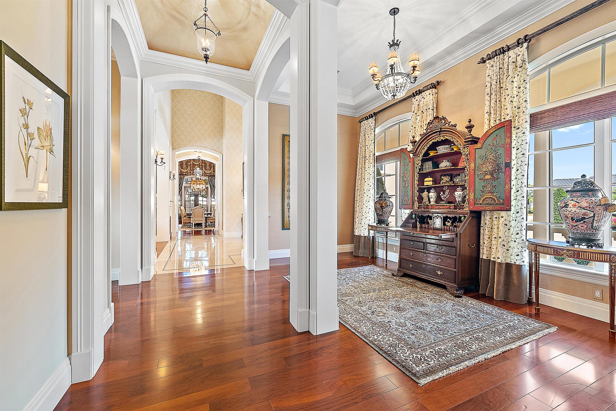 Jupiter Hills Village - Residential