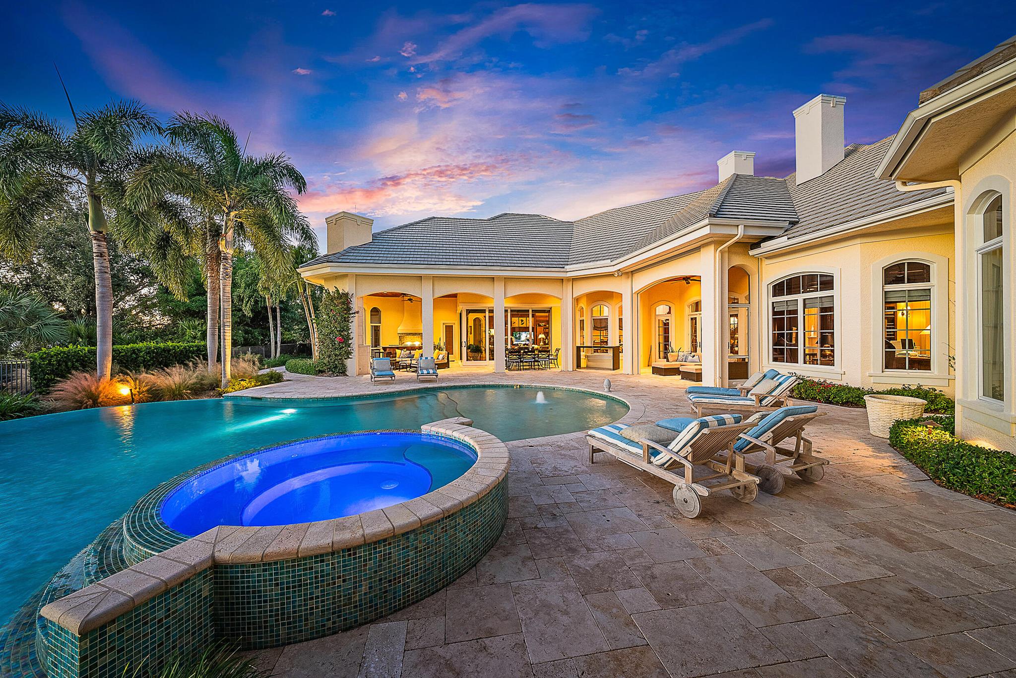 Jupiter Hills Village - Residential