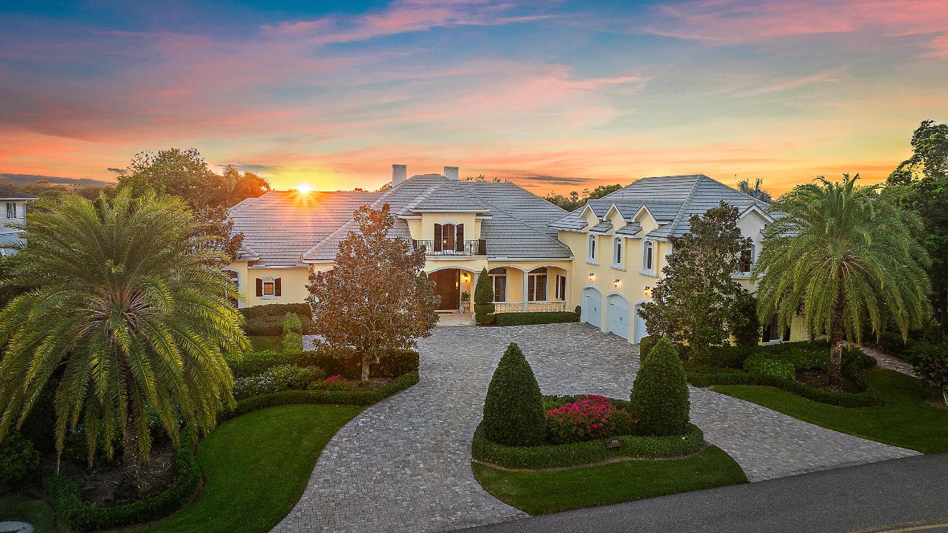 Jupiter Hills Village - Residential