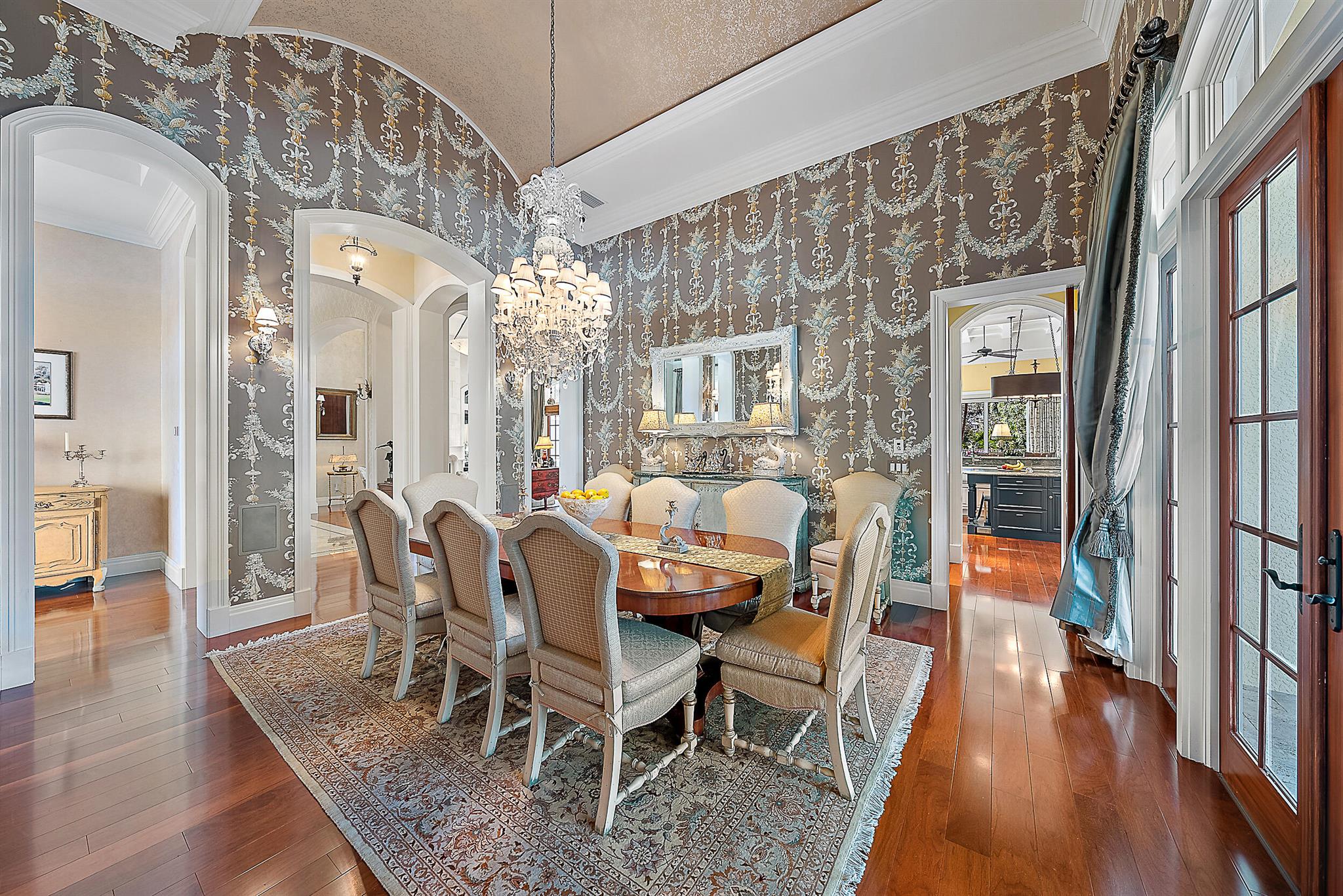 Jupiter Hills Village - Residential