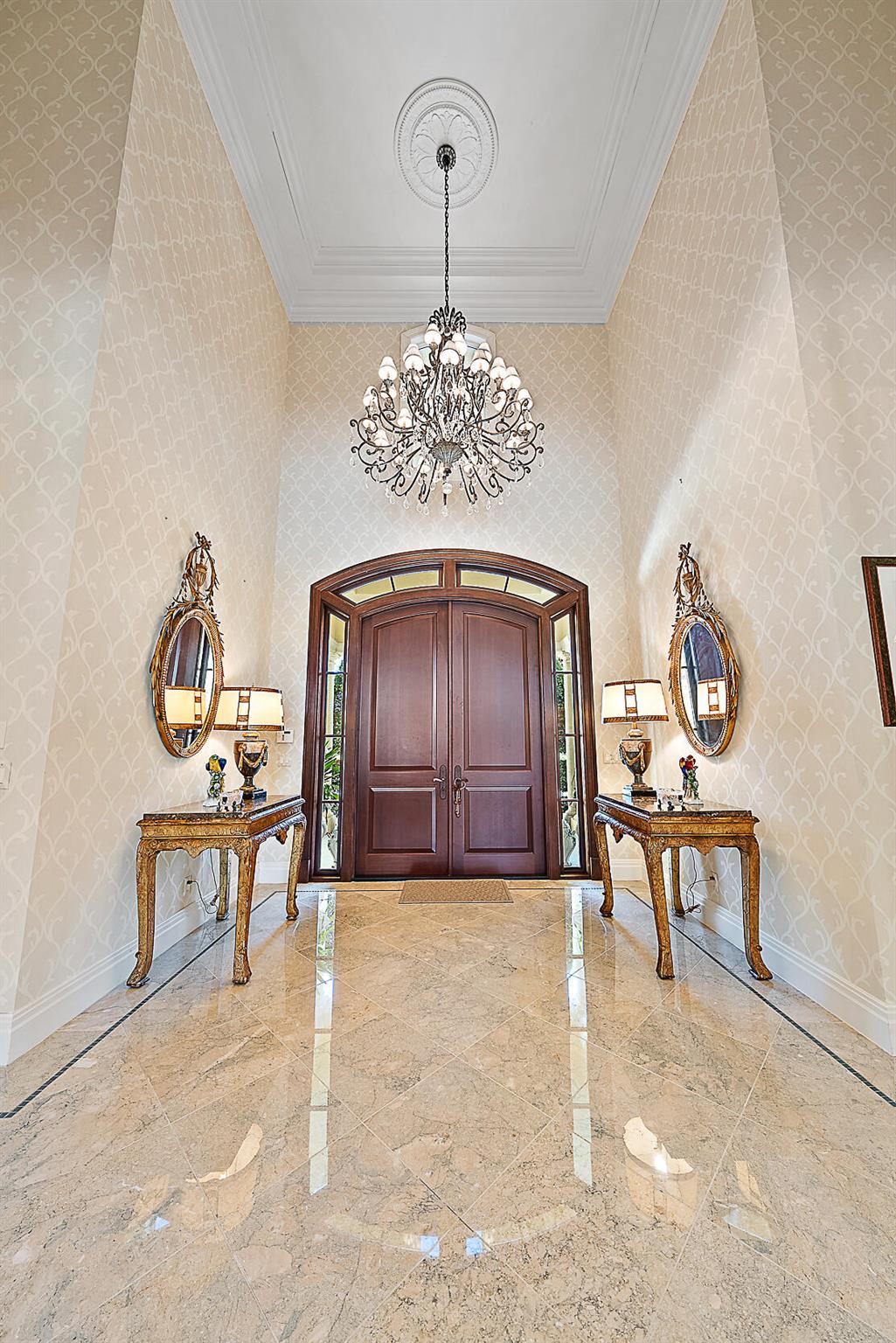 Jupiter Hills Village - Residential