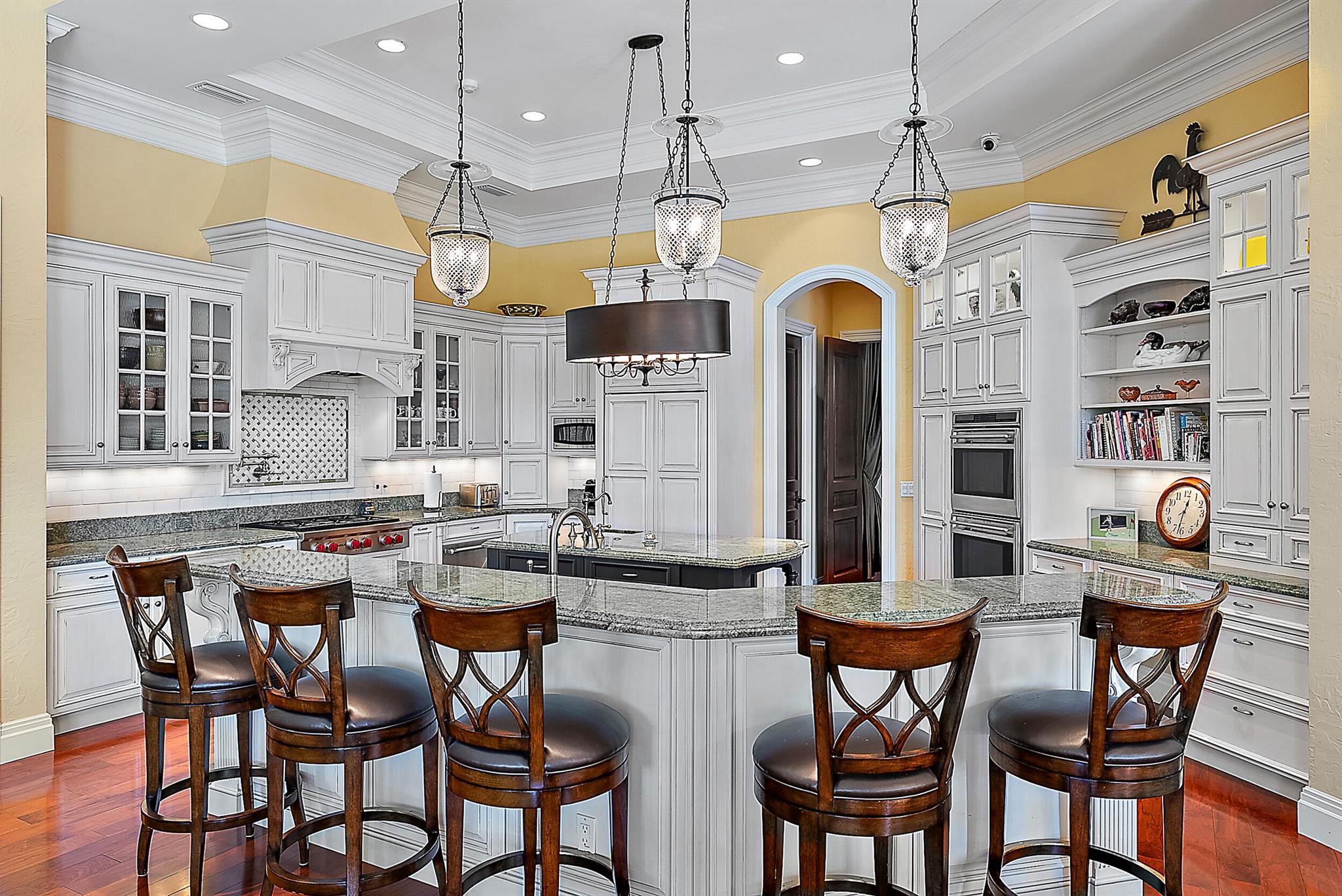 Jupiter Hills Village - Residential