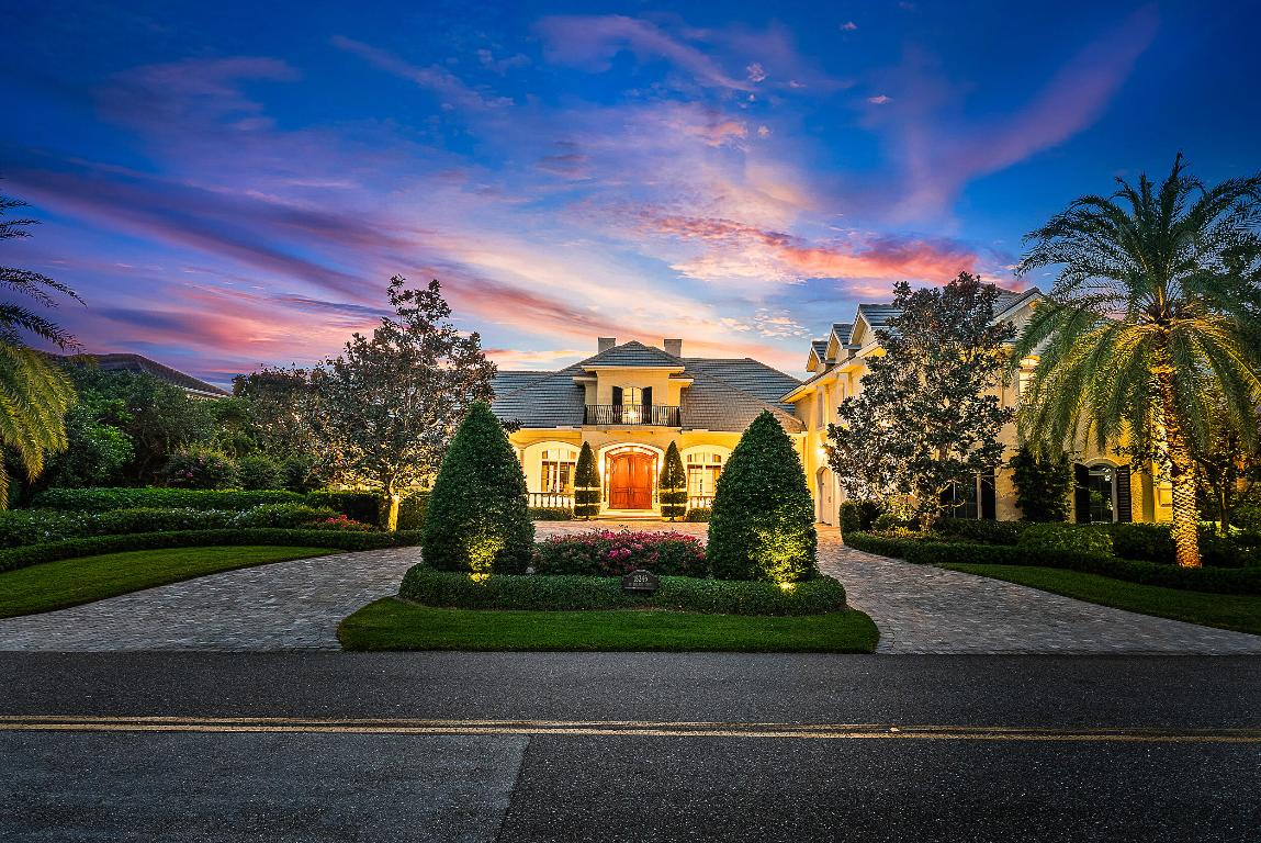 Jupiter Hills Village - Residential