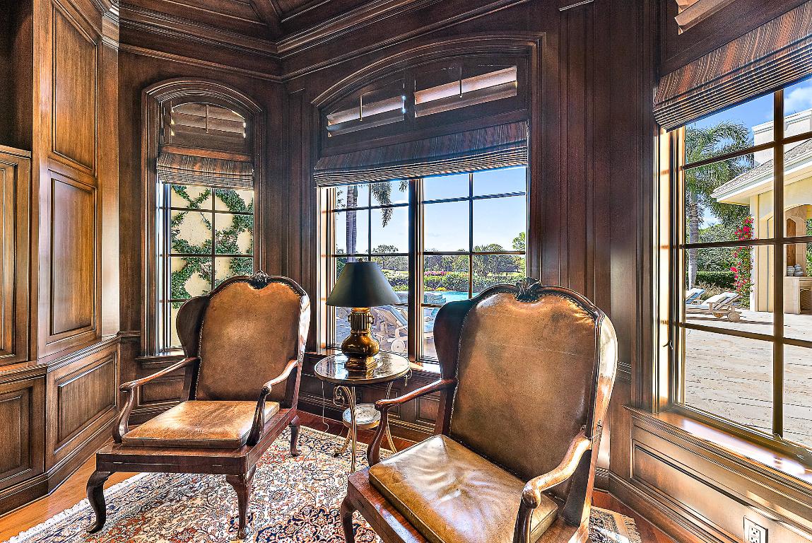 Jupiter Hills Village - Residential