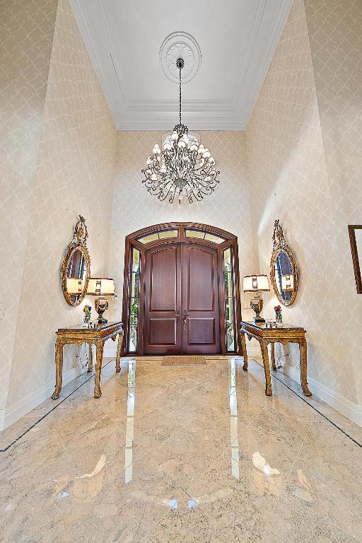 Jupiter Hills Village - Residential