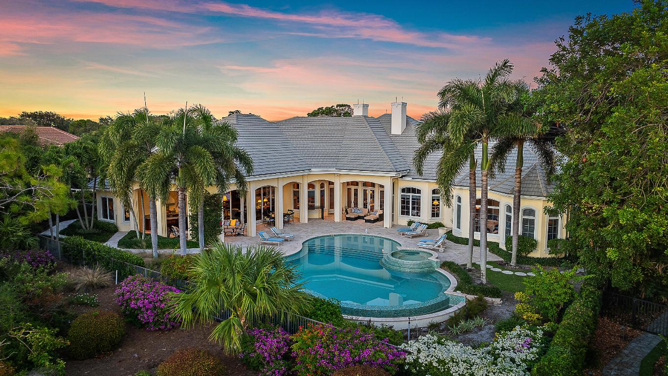 Jupiter Hills Village - Residential