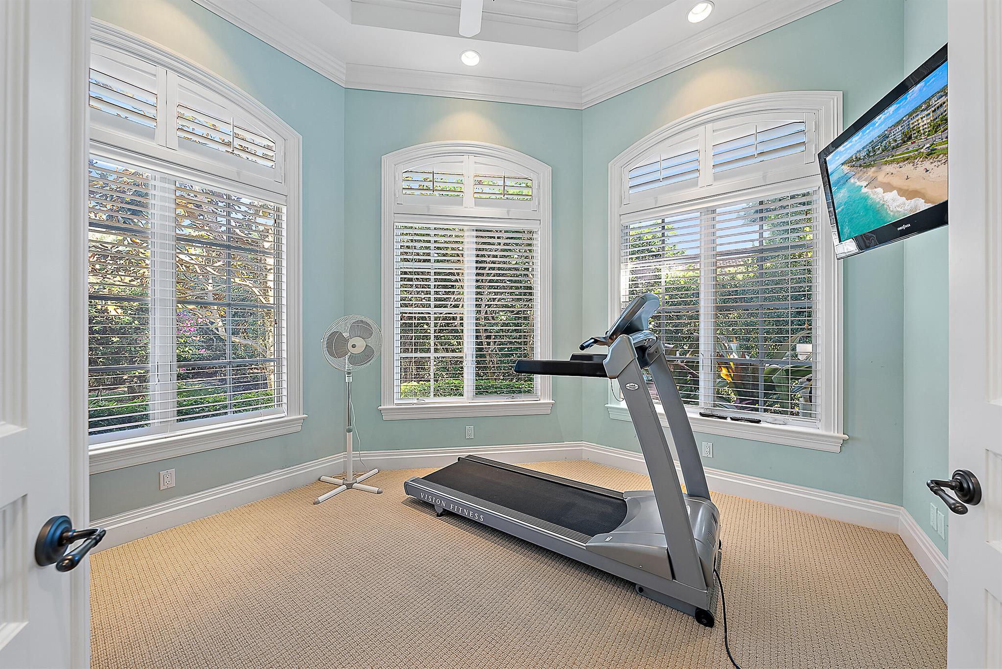 Jupiter Hills Village - Residential