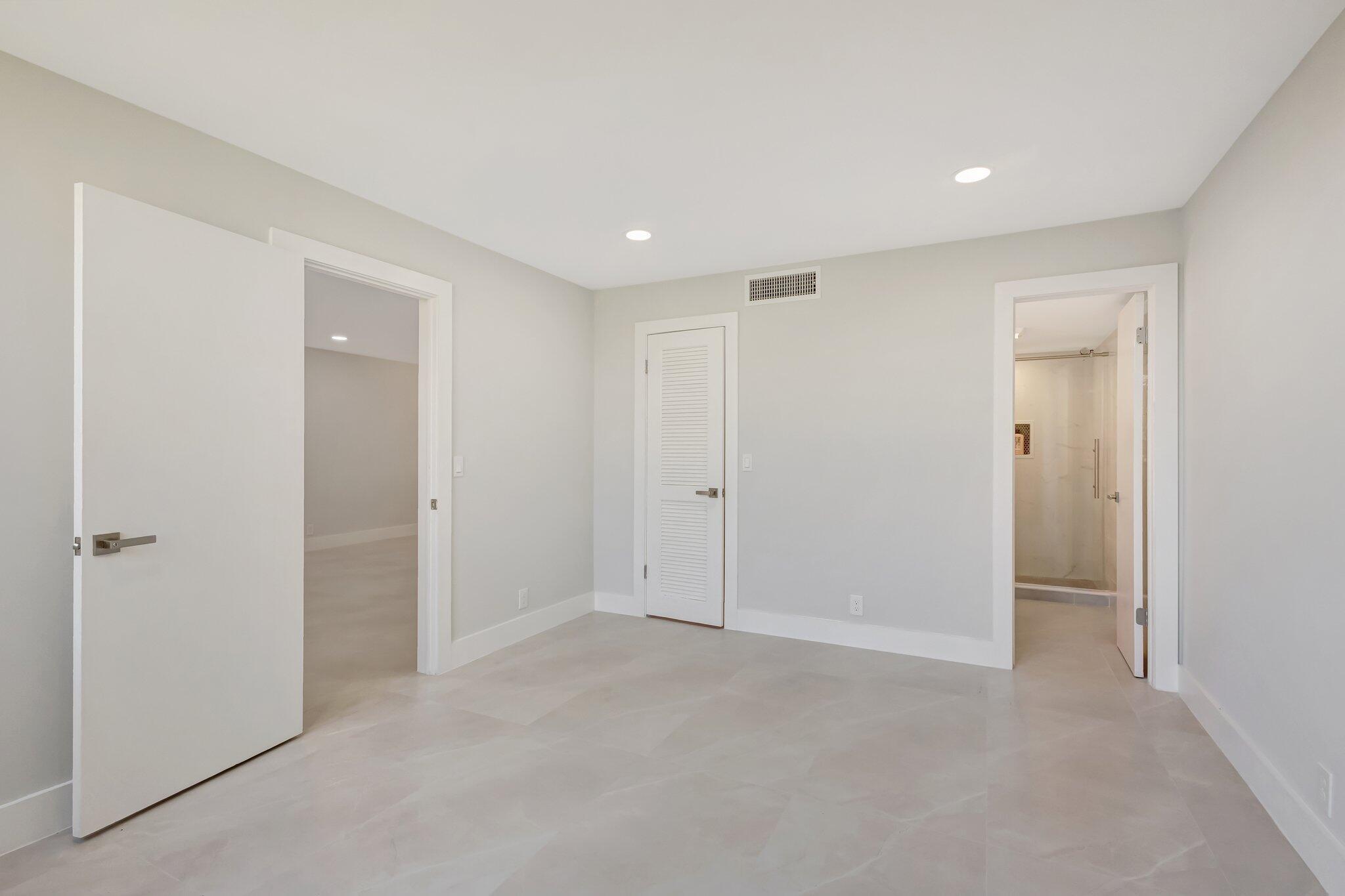 FOUNTAINS OF PALM BEACH C - Residential