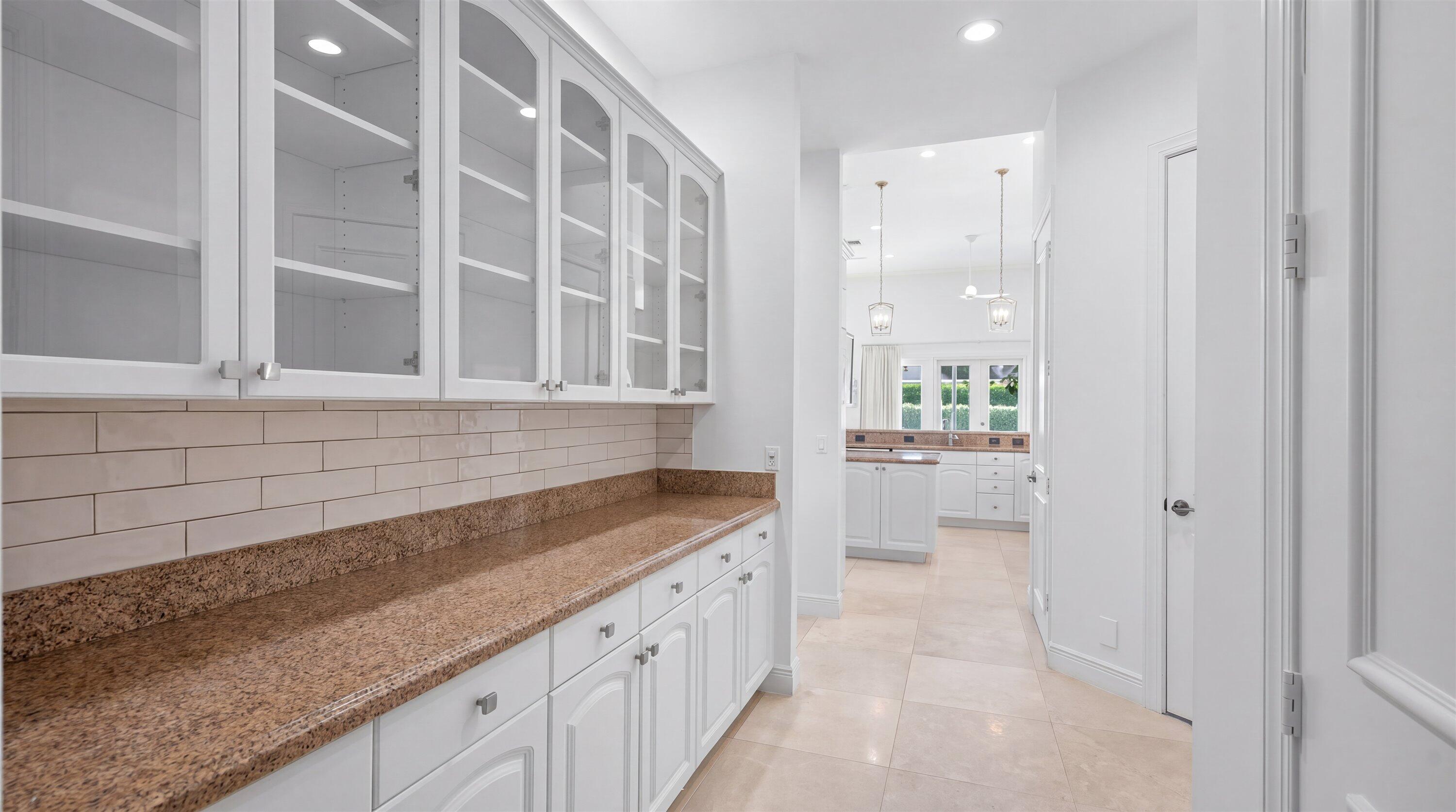 EQUESTRIAN CLUB ESTATES 1 - Residential