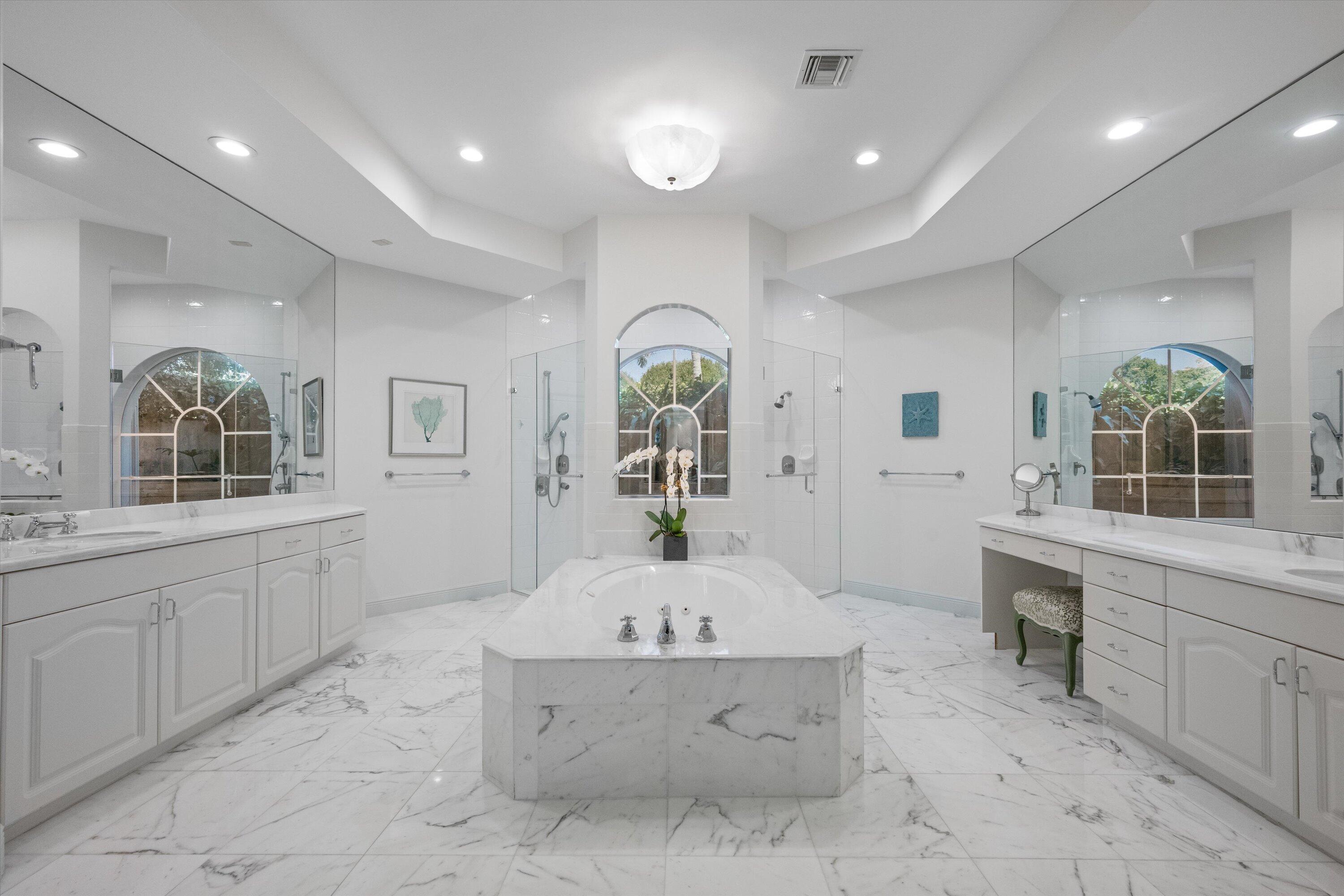 EQUESTRIAN CLUB ESTATES 1 - Residential
