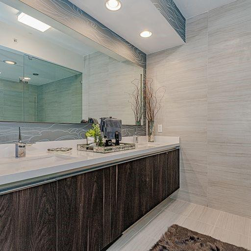 Riva Condo - Residential Lease