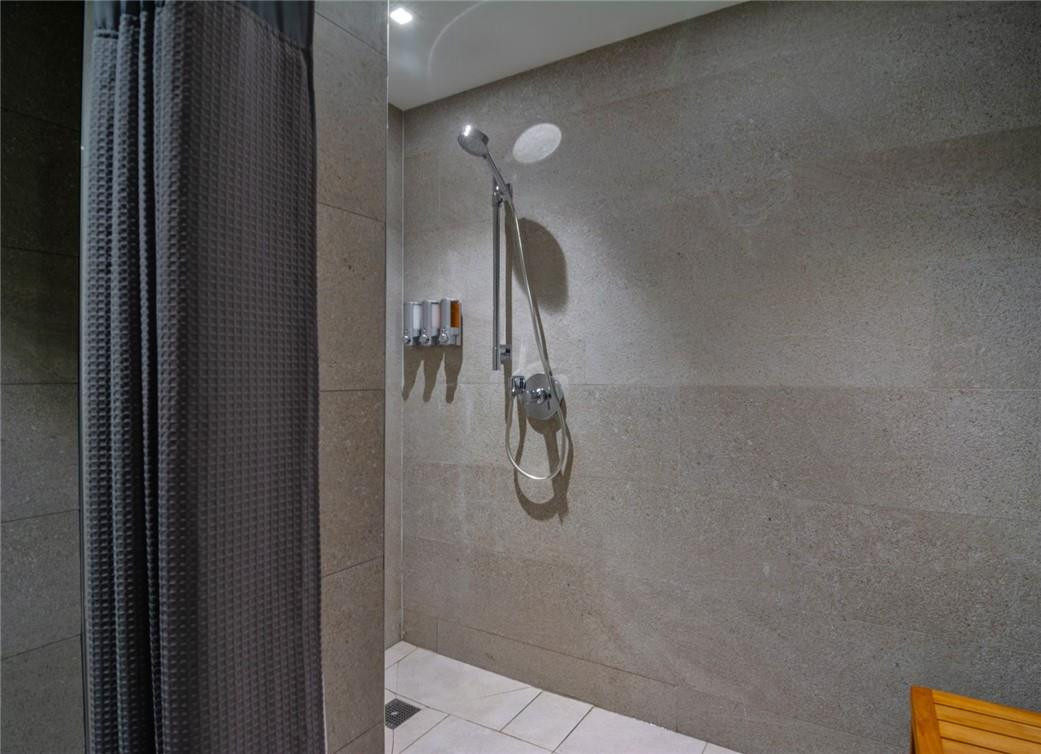 Riva Condo - Residential Lease