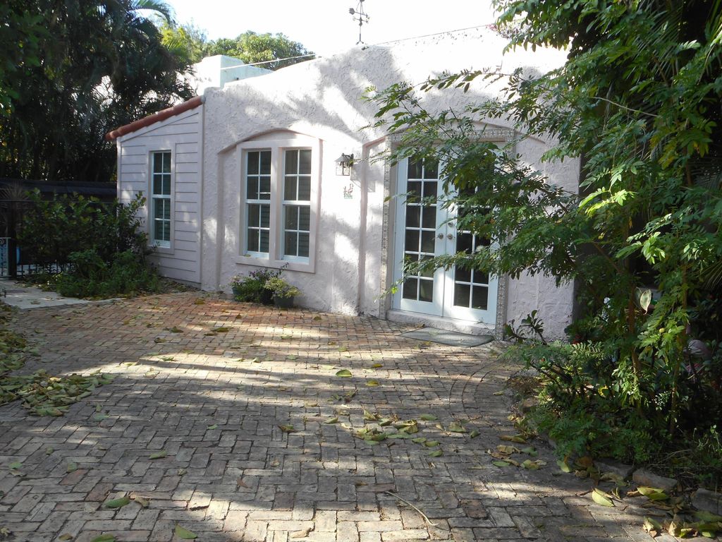 Photo of 2421 Georgia Avenue, West Palm Beach, FL 33401 (MLS # R11168713)