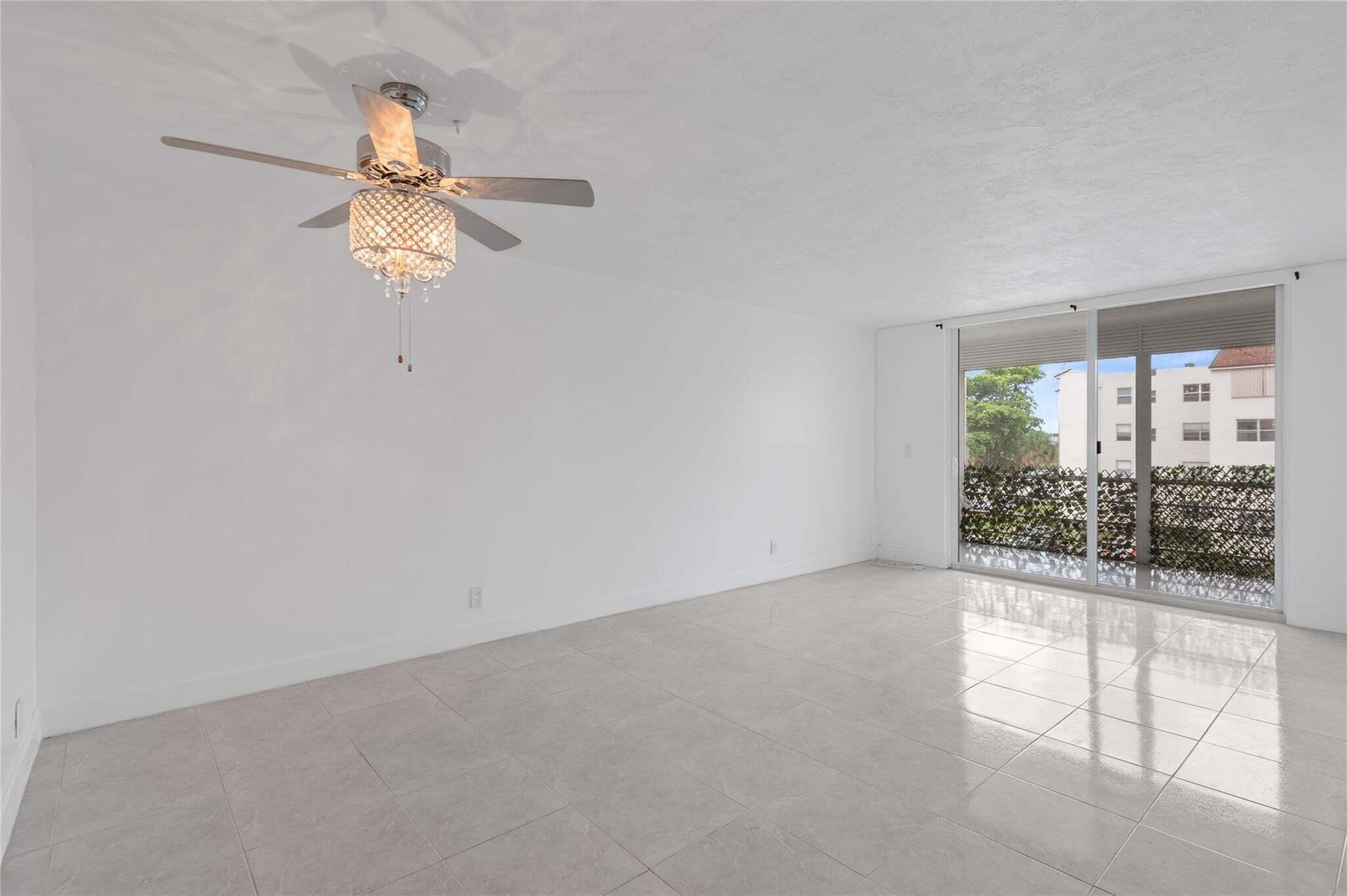 SOMERSET NO 4 CONDO - Residential