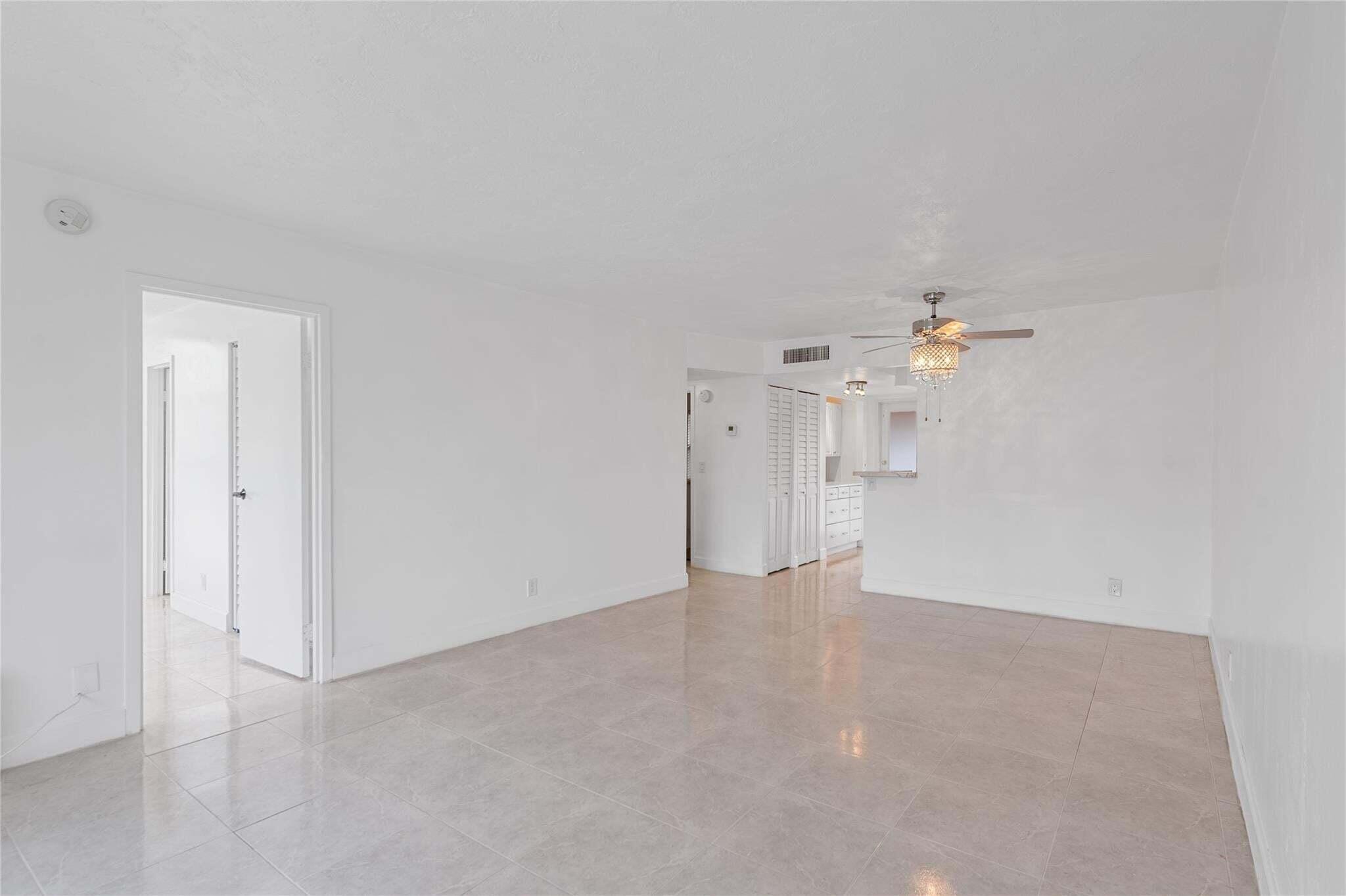 SOMERSET NO 4 CONDO - Residential