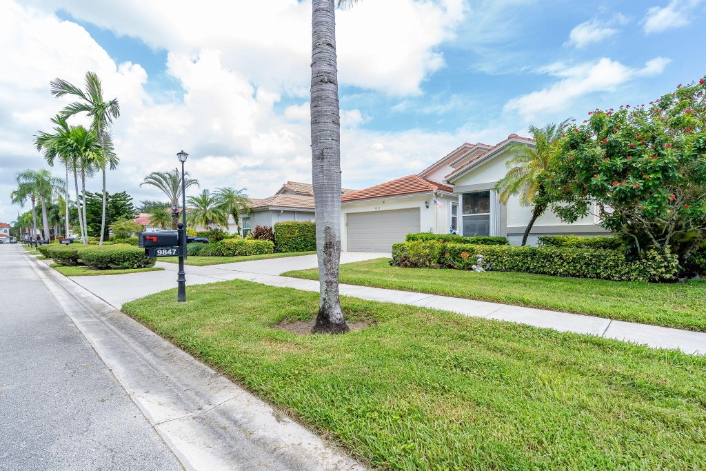 Photo of 9847 Harbour Lake Circle, Boynton Beach, FL 33437 (MLS # B26077392)