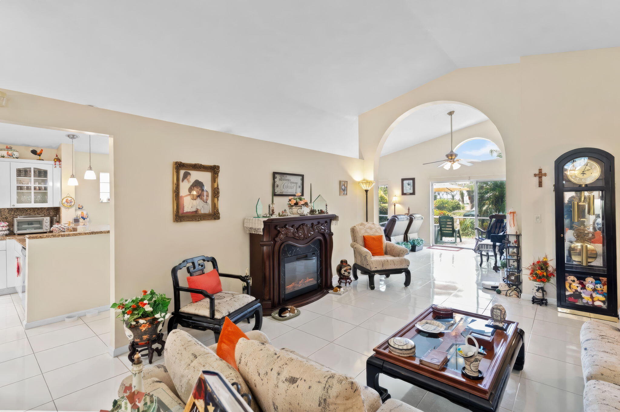 9847 Harbour Lake Circle
