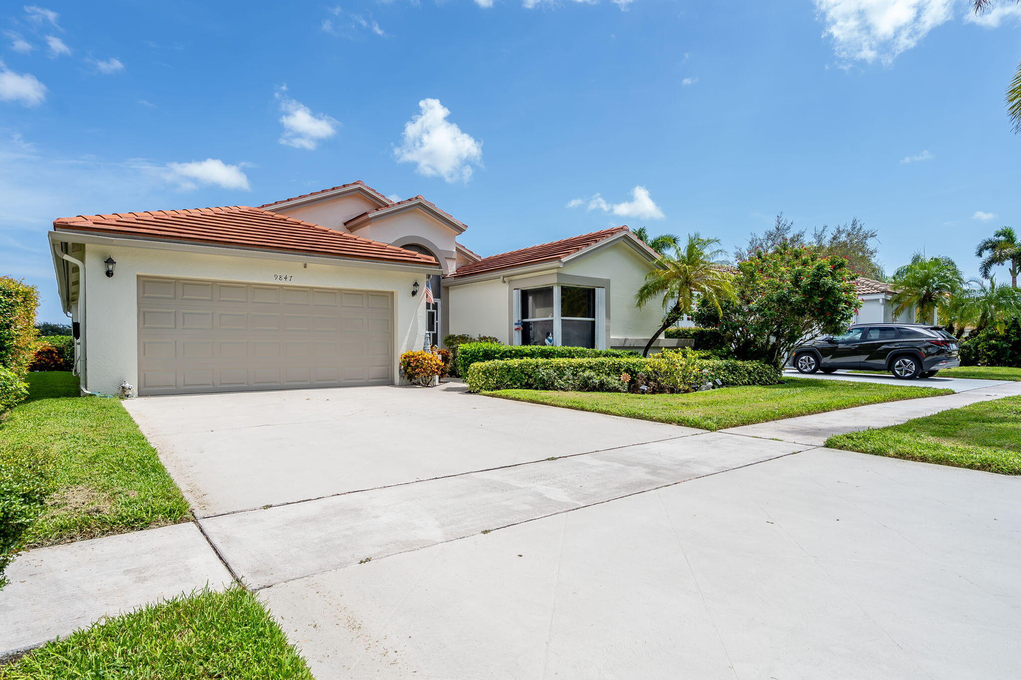 9847 Harbour Lake Circle