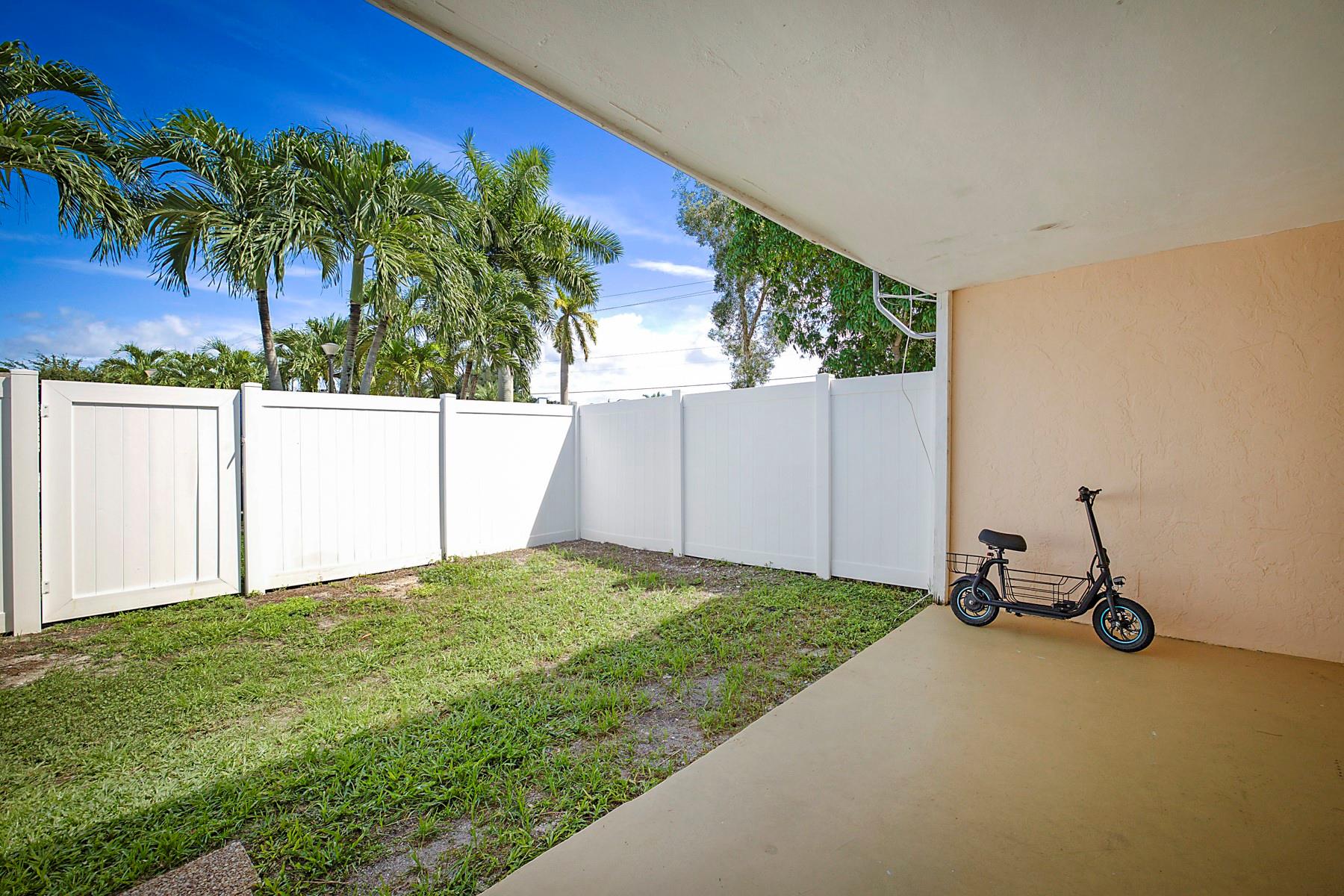 Townhomes of Oriole - Residential