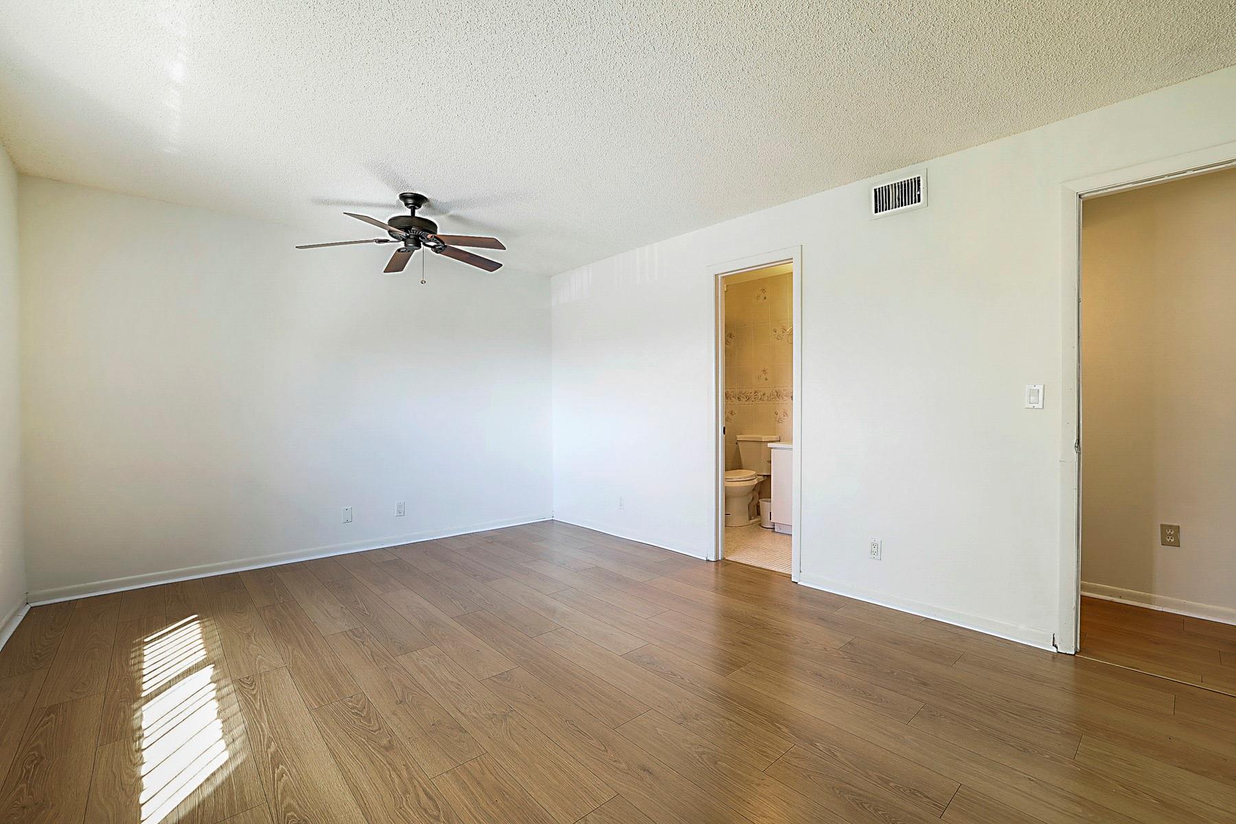 Townhomes of Oriole - Residential