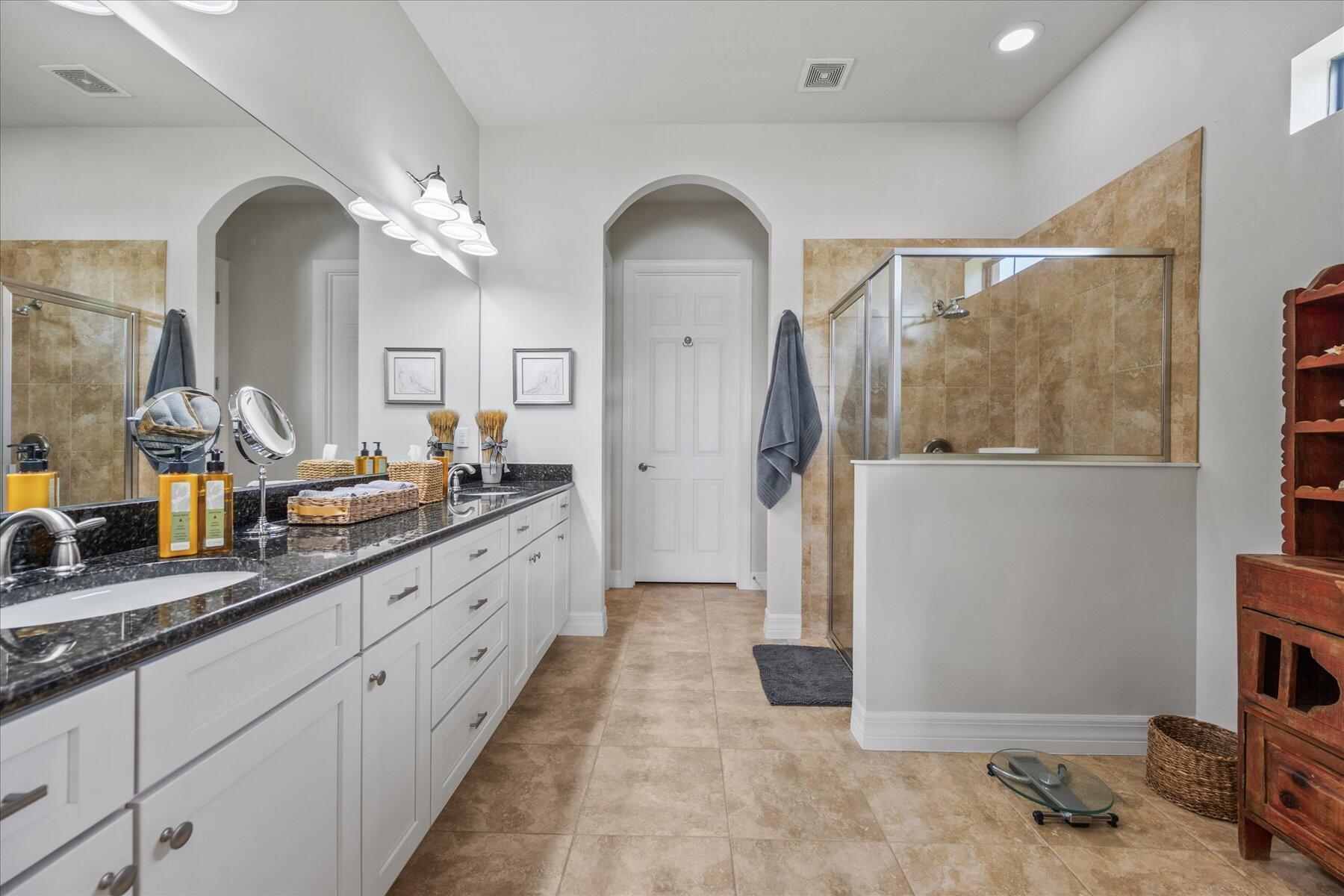 CASTELLINA - Residential Lease