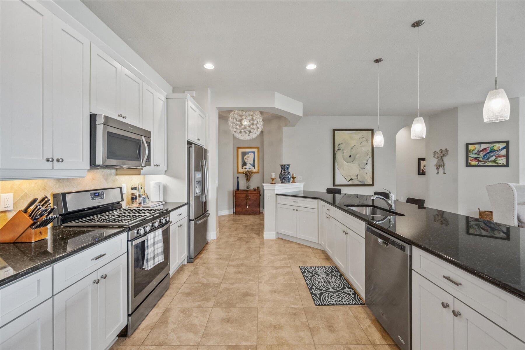 CASTELLINA - Residential Lease