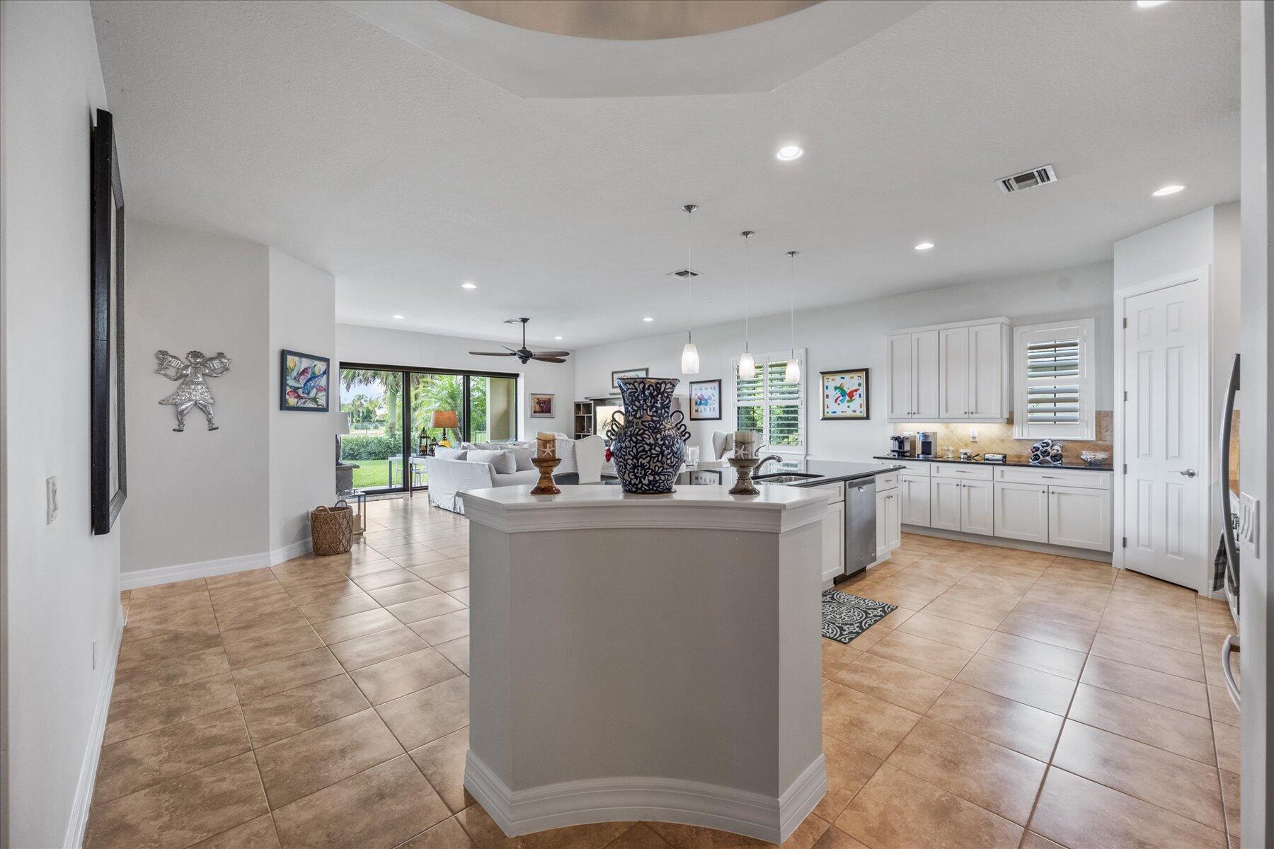 CASTELLINA - Residential Lease