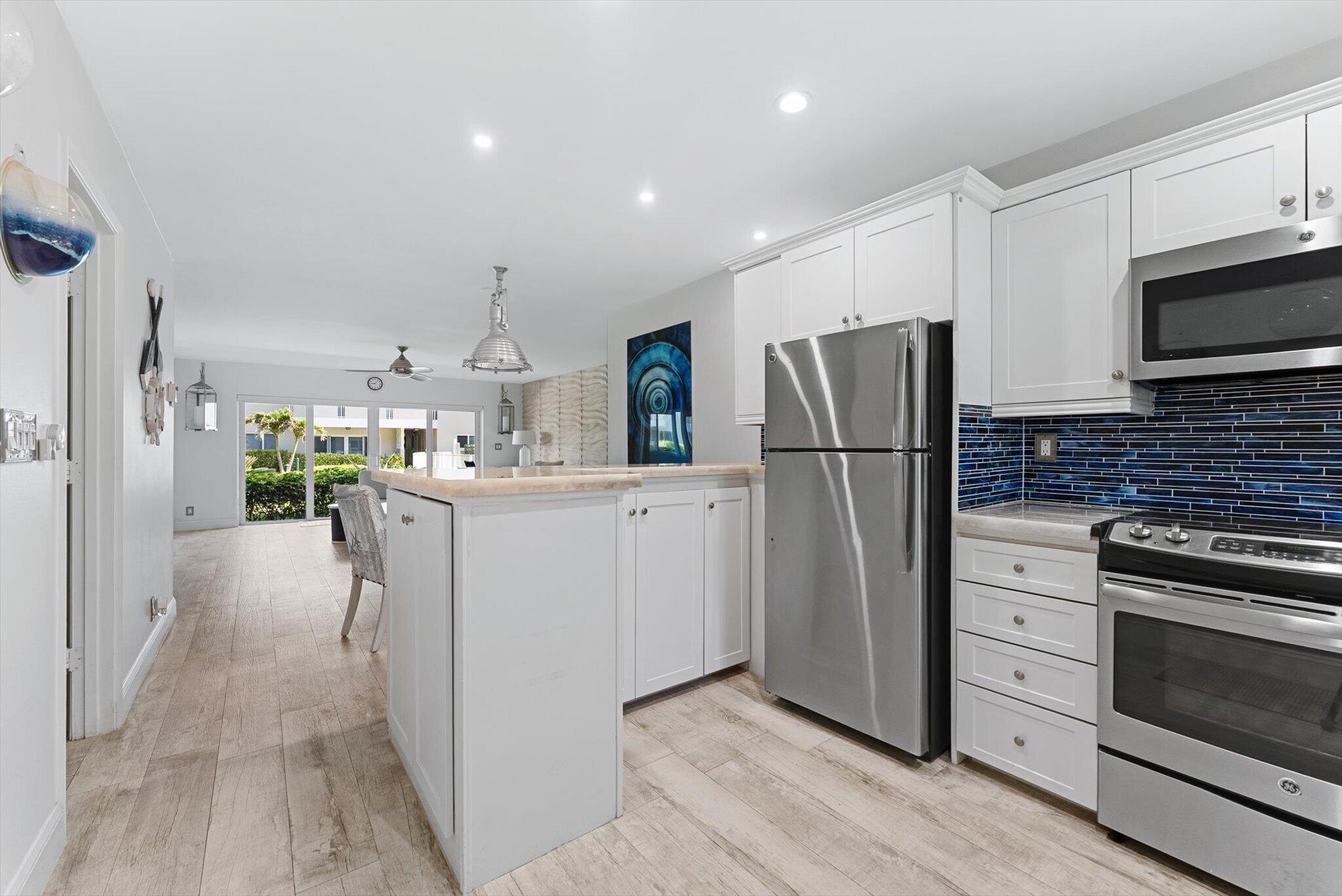 HILLSBORO IMPERIAL APTS CONDO - Residential